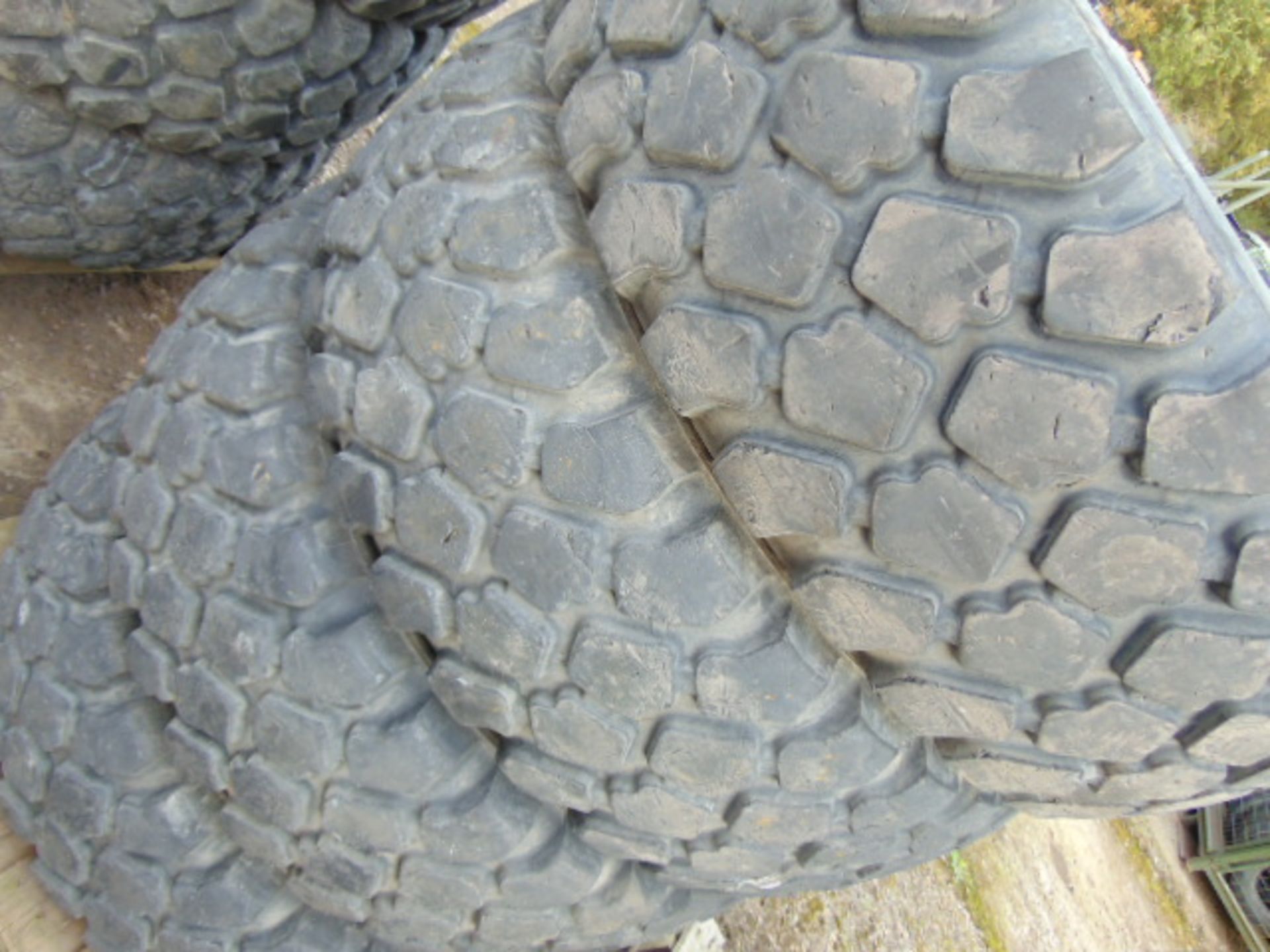 4 x Michelin XZL 395/85 R20 Tyres - Image 4 of 7