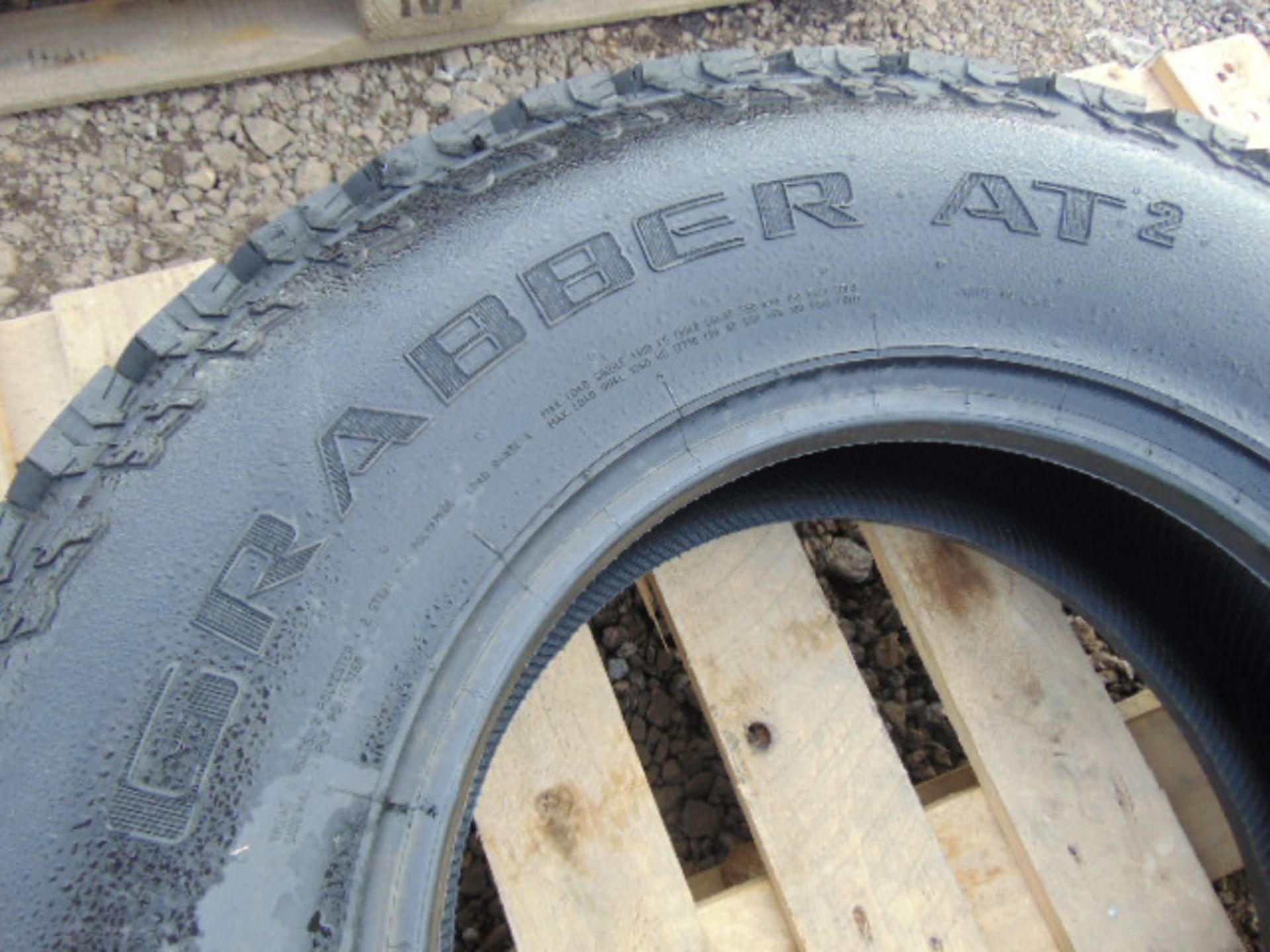 1 x General Grabber AT2 LT235/85 R16 Tyre - Image 4 of 6