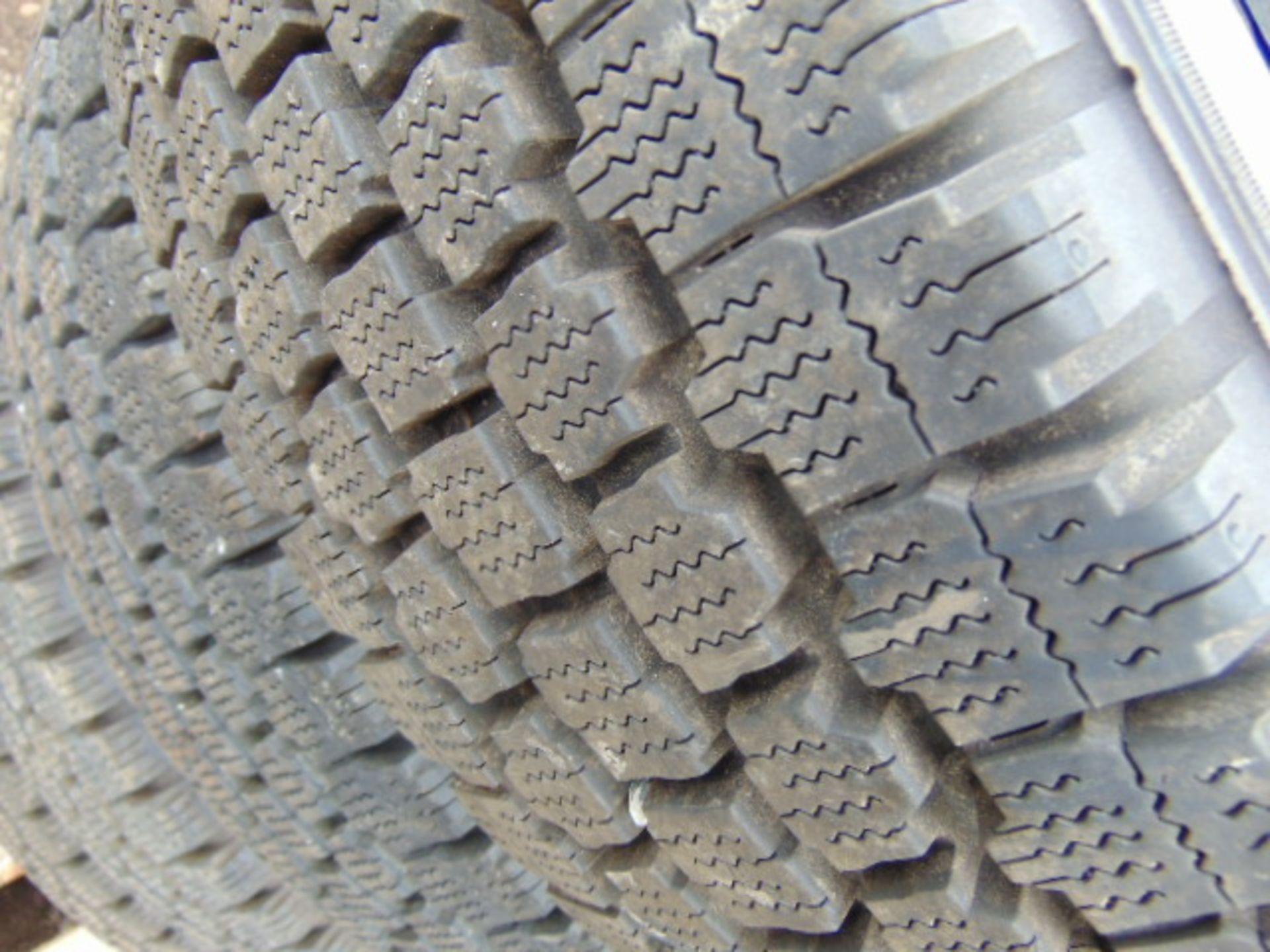 4 x Bridgestone Blizzak W800 205/75 R16 Tyres - Image 4 of 7