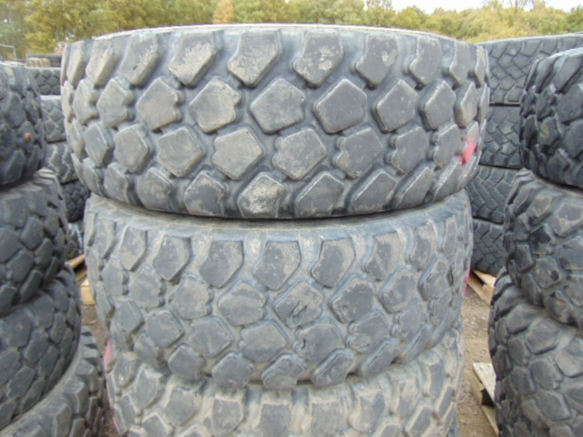 8 x Michelin XZL 395/85 R20 Tyres - Image 2 of 9