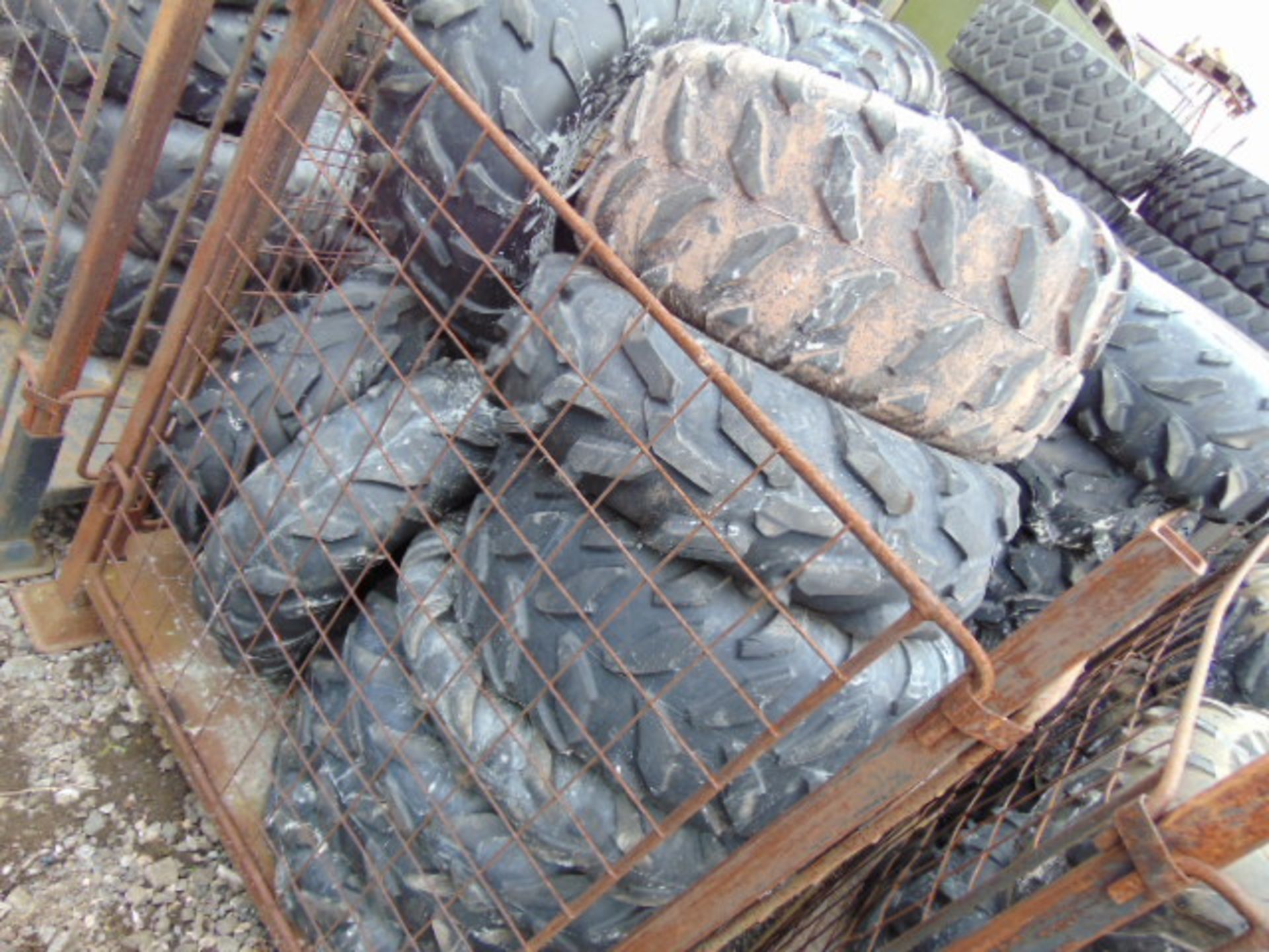 37 x Carlisle & Maxxis ATV Tyres - Image 3 of 9