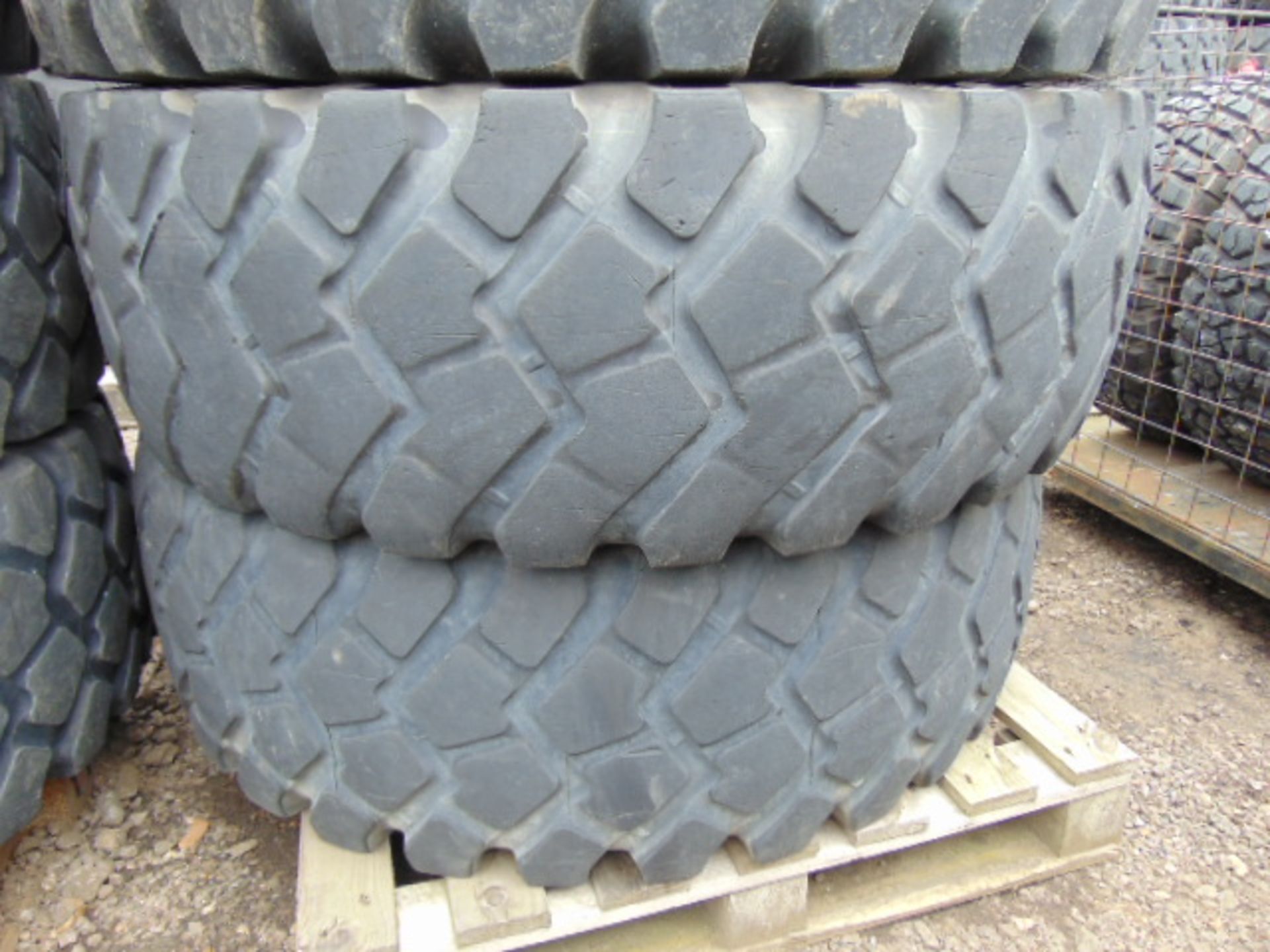 8 x Michelin 16.00 R20 XZL Tyres - Image 5 of 7