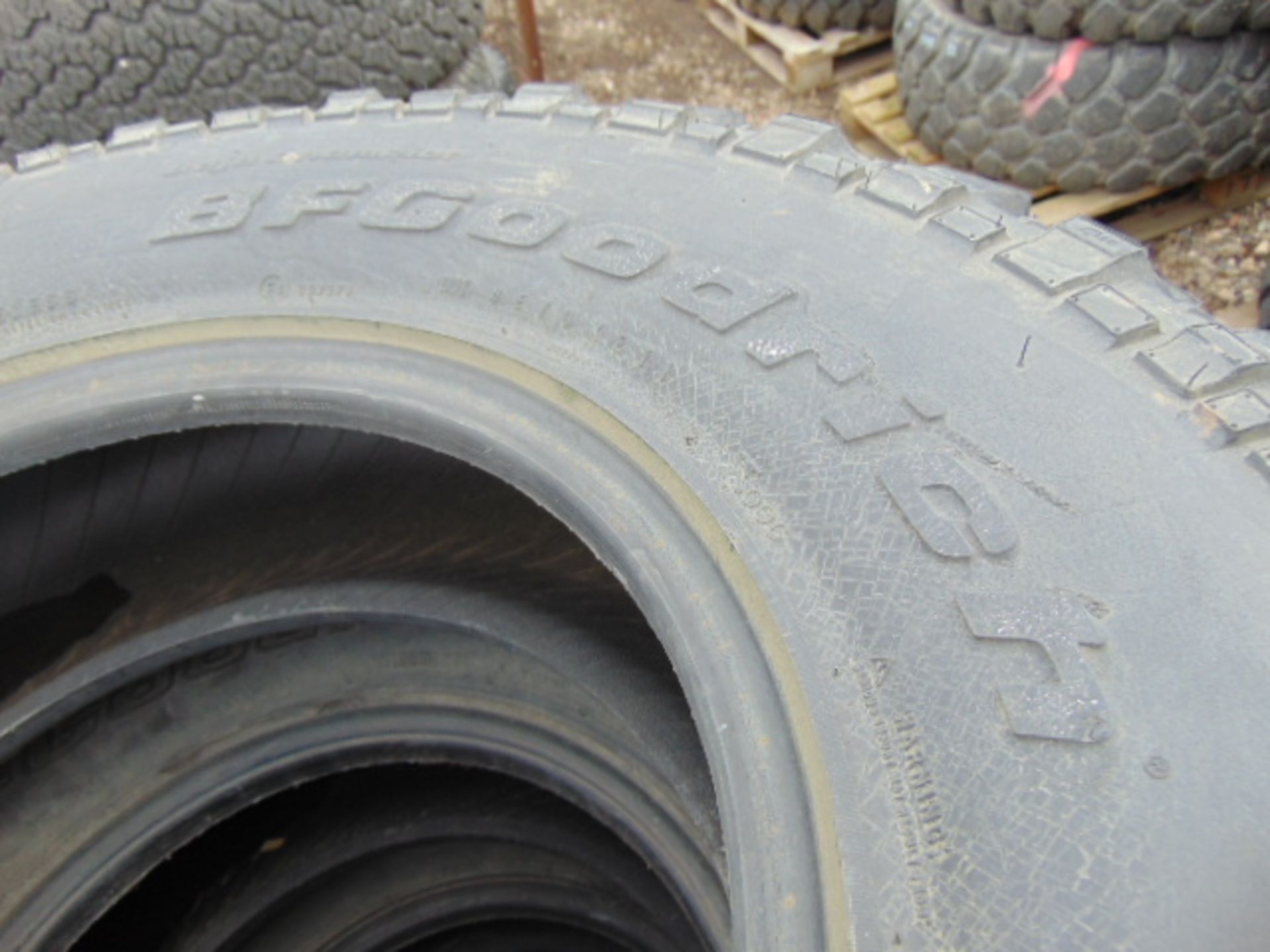 4 x BF Goodrich Mud-Terrain LT285/75 R16 Tyres - Image 5 of 7