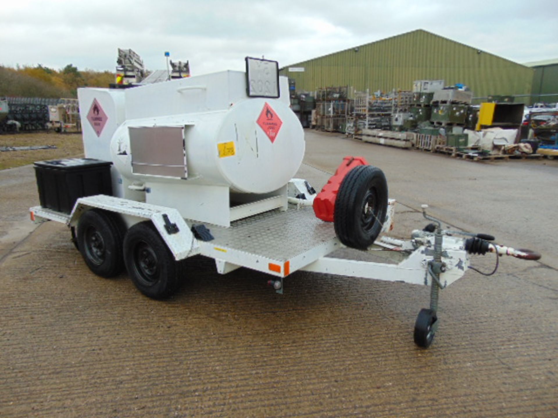 Fluid Transfer LTD 950Ltr Aviation/Fuel Bowser Trailer - Image 3 of 19