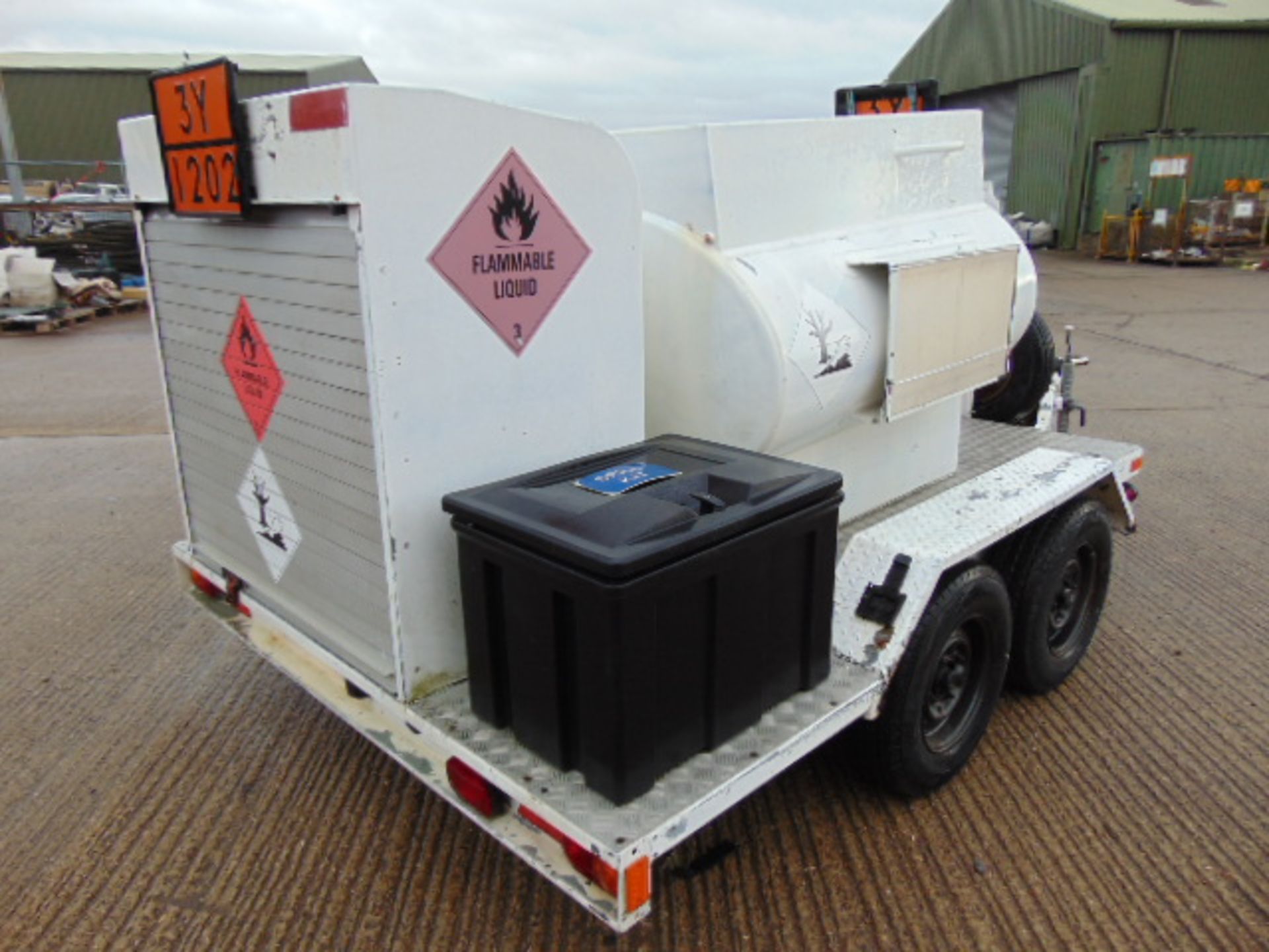 Fluid Transfer LTD 950Ltr Aviation/Fuel Bowser Trailer - Image 6 of 19