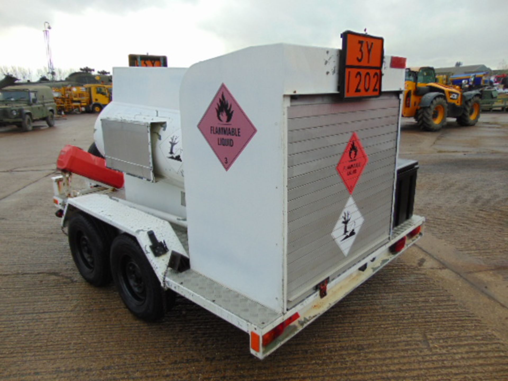 Fluid Transfer LTD 950Ltr Aviation/Fuel Bowser Trailer - Image 8 of 19