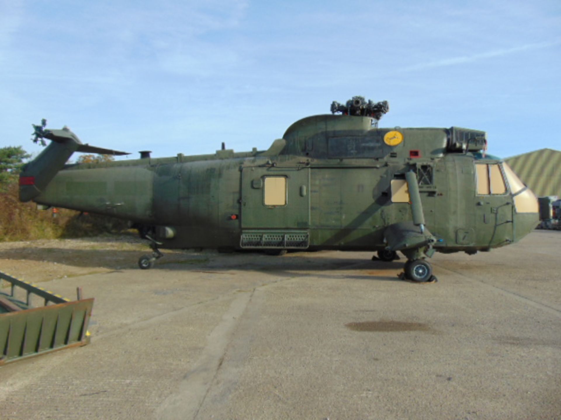 Westland Sea King HC.4 (TAIL NUMBER ZF120) Airframe complete with the improved Carson rotor blades - Image 4 of 34