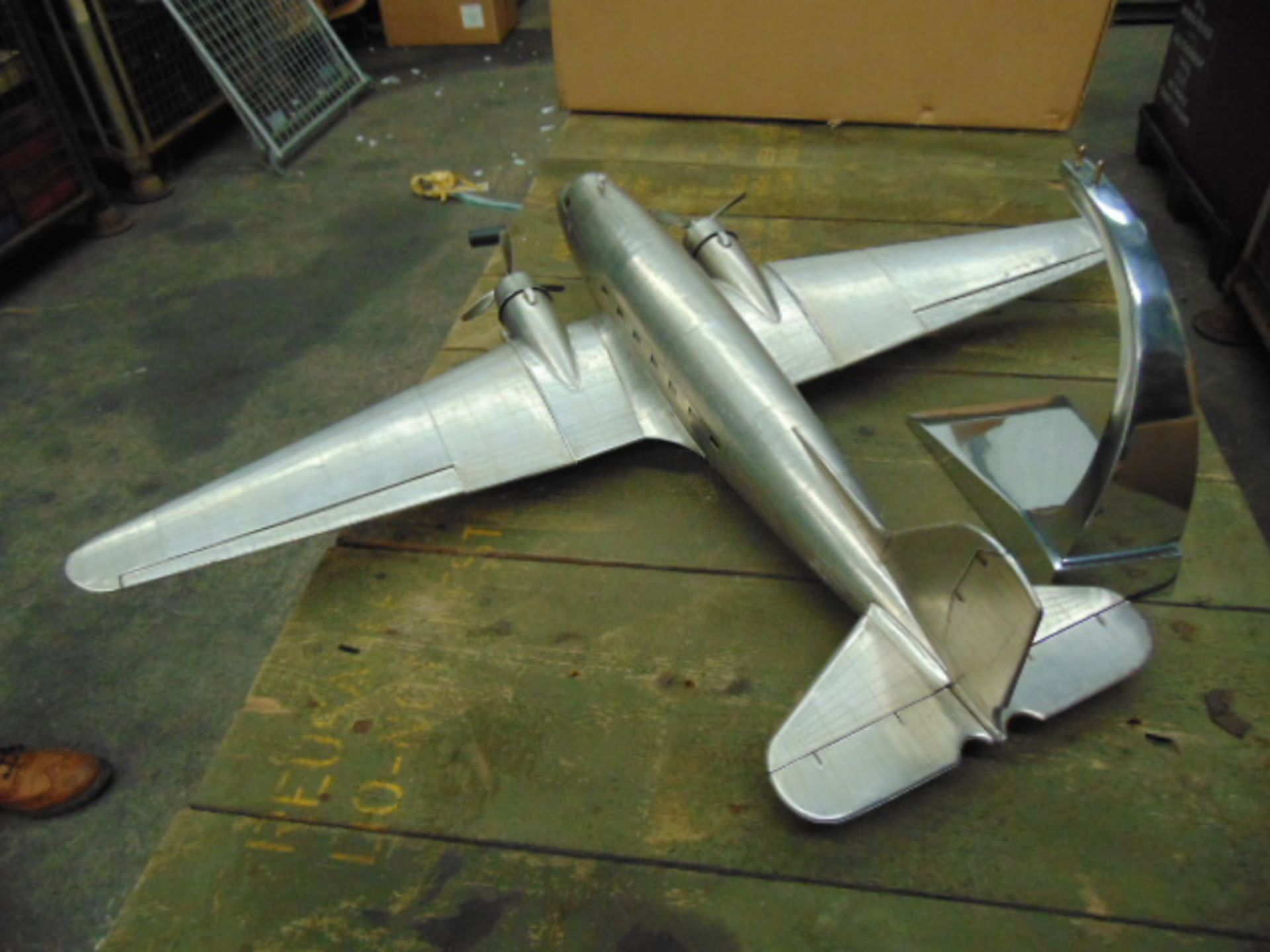 Douglas Dakota DC-3 Aluminium Scale Model - Image 5 of 7