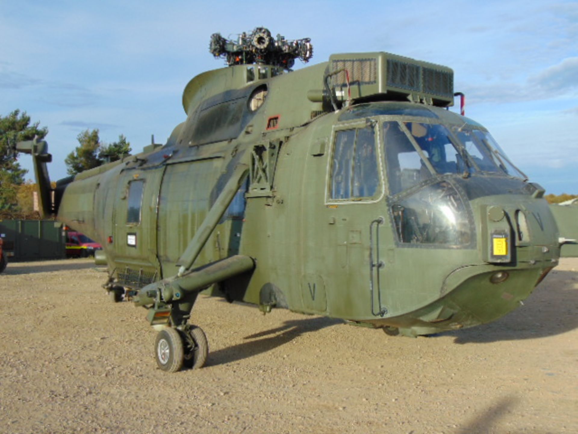 Westland Sea King HC.4 (TAIL NUMBER ZF122) Airframe - Image 2 of 43