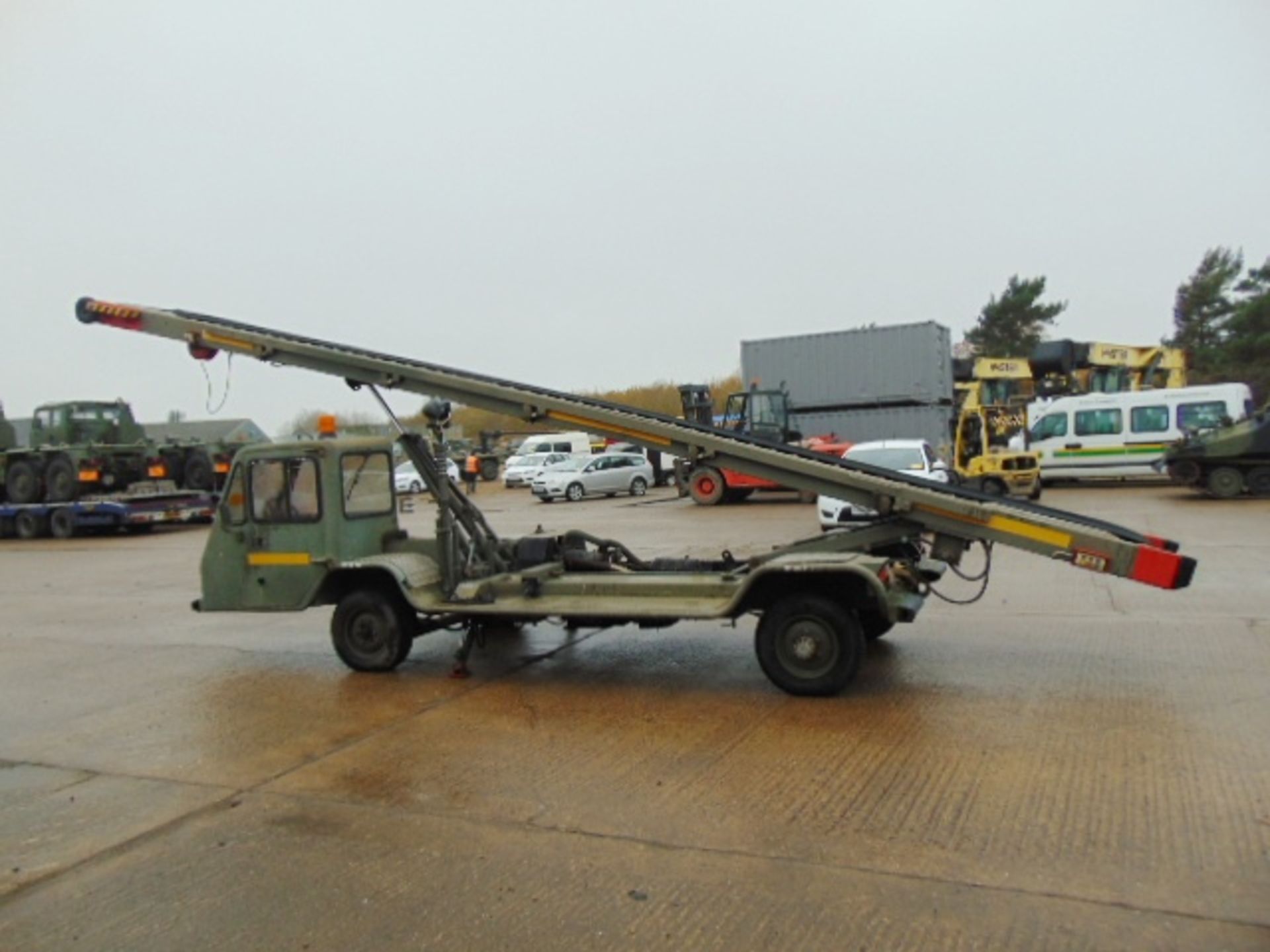 TC888 Self Propelled Belt Loader - Image 4 of 13