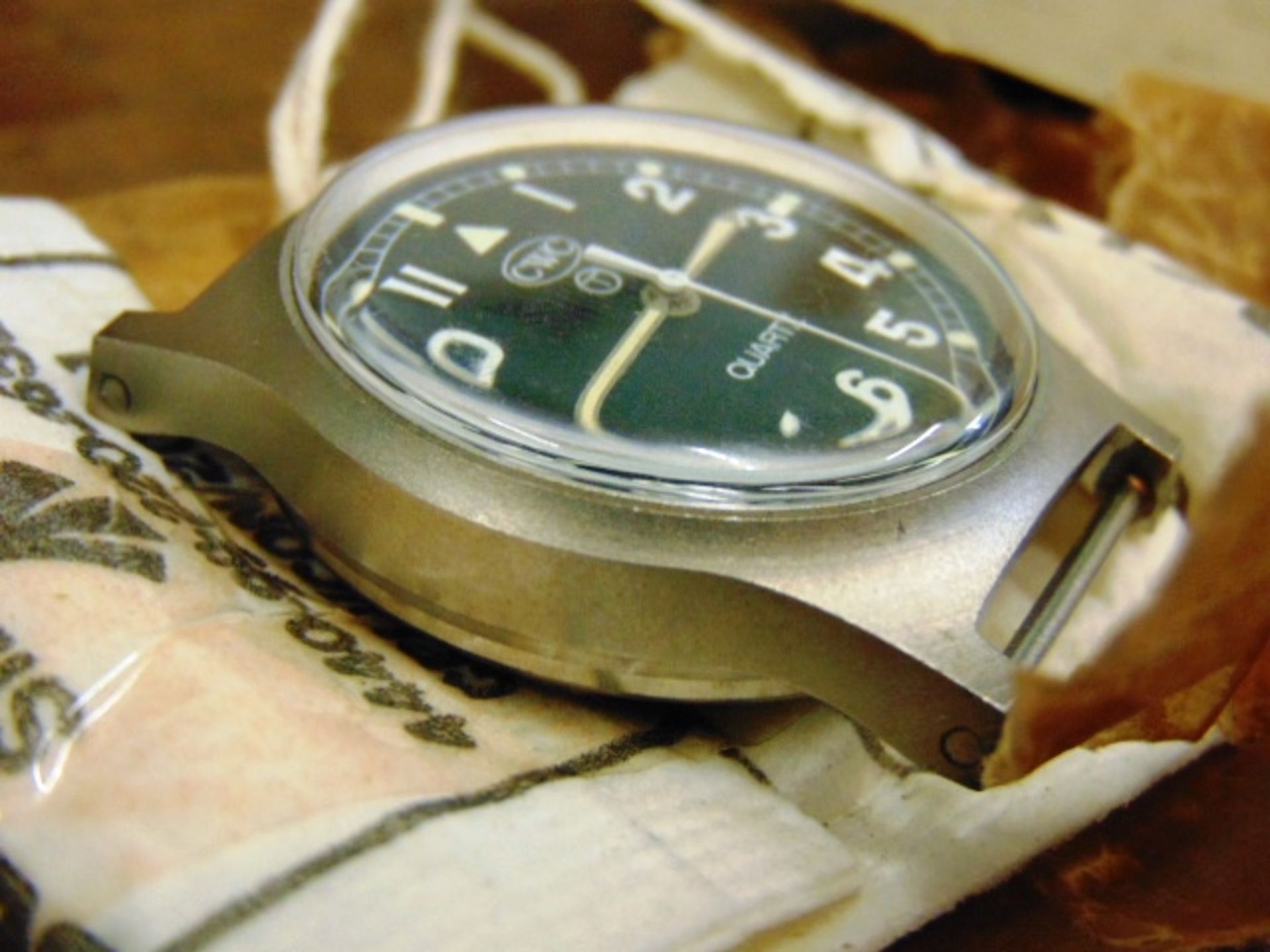 Unissued CWC (Fat Boy/Fat Case) quartz wrist watch with original box - Image 4 of 5