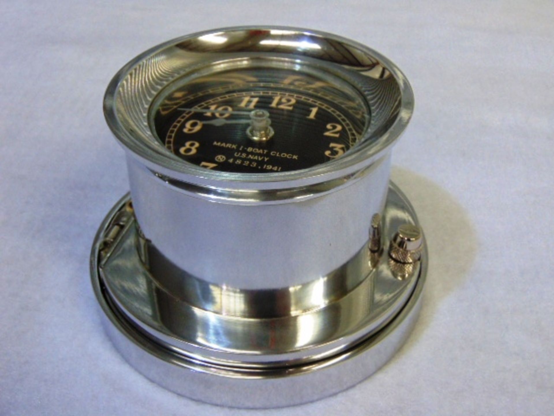 Replica Aluminium WWII US Navy Clock - Image 4 of 6