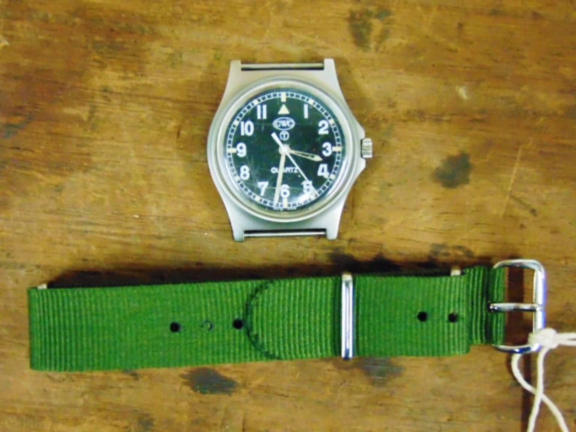 Very Rare Genuine British Army, Waterproof CWC quartz wrist watch - Image 4 of 6