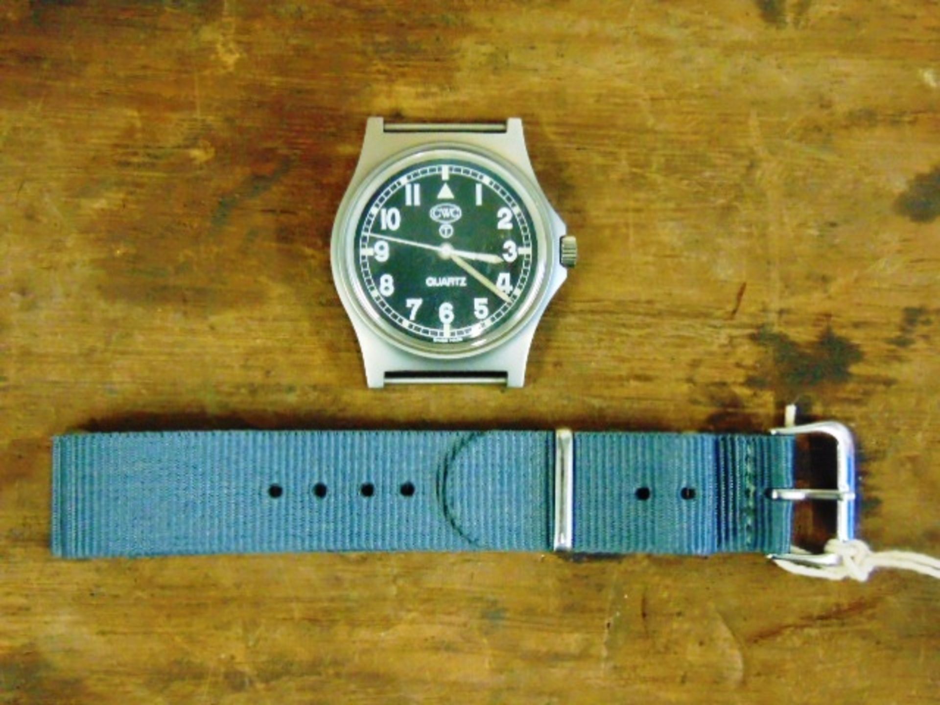 Unissued Genuine British Army, Waterproof CWC quartz wrist watch - Image 4 of 6