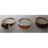 A Victorian five graduated garnet stone ring on 15ct yellow gold, Birmingham 1899, size O, one stone