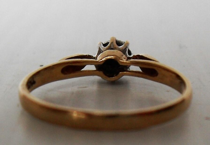 A 9ct yellow gold solitaire diamond ring in a claw setting, approximately 1pt, size N, 1.5g - Image 3 of 3
