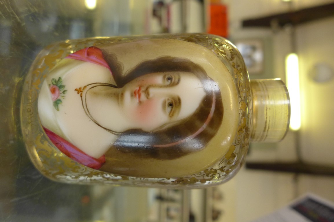 A 19th Century Bohemian perfume bottle and stopper The clear glass body having gilt scrolls with a - Image 7 of 8