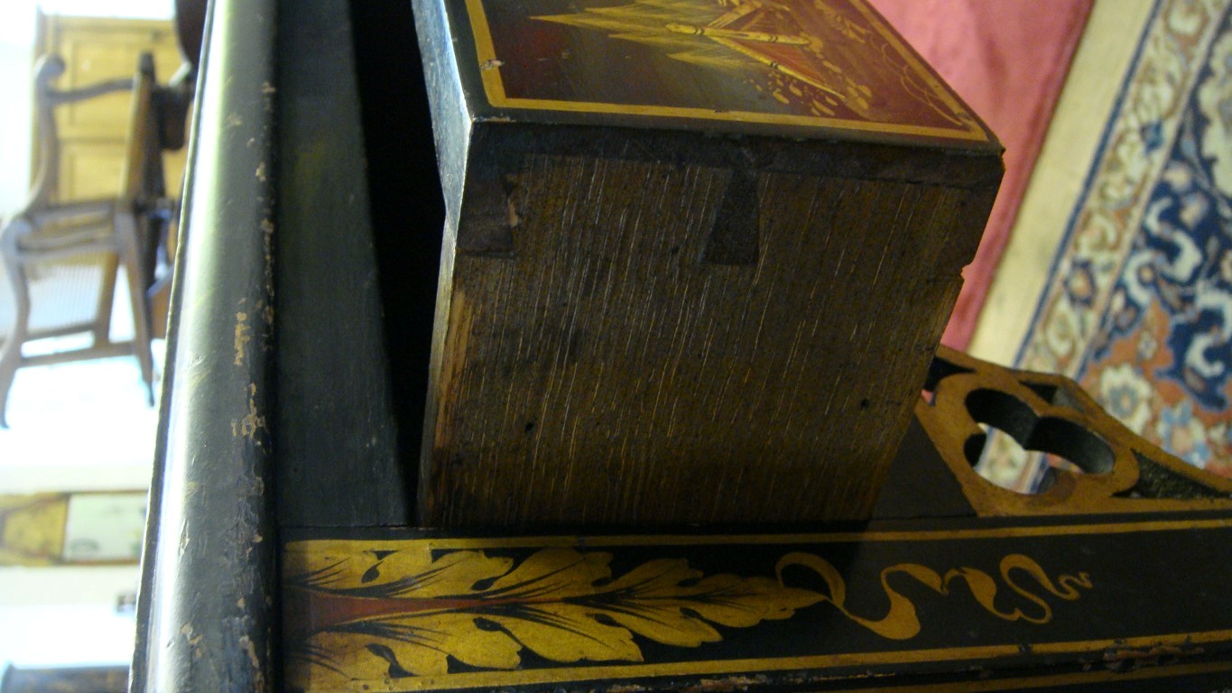 A highly decorative George II style lacquered side table, - Image 8 of 14