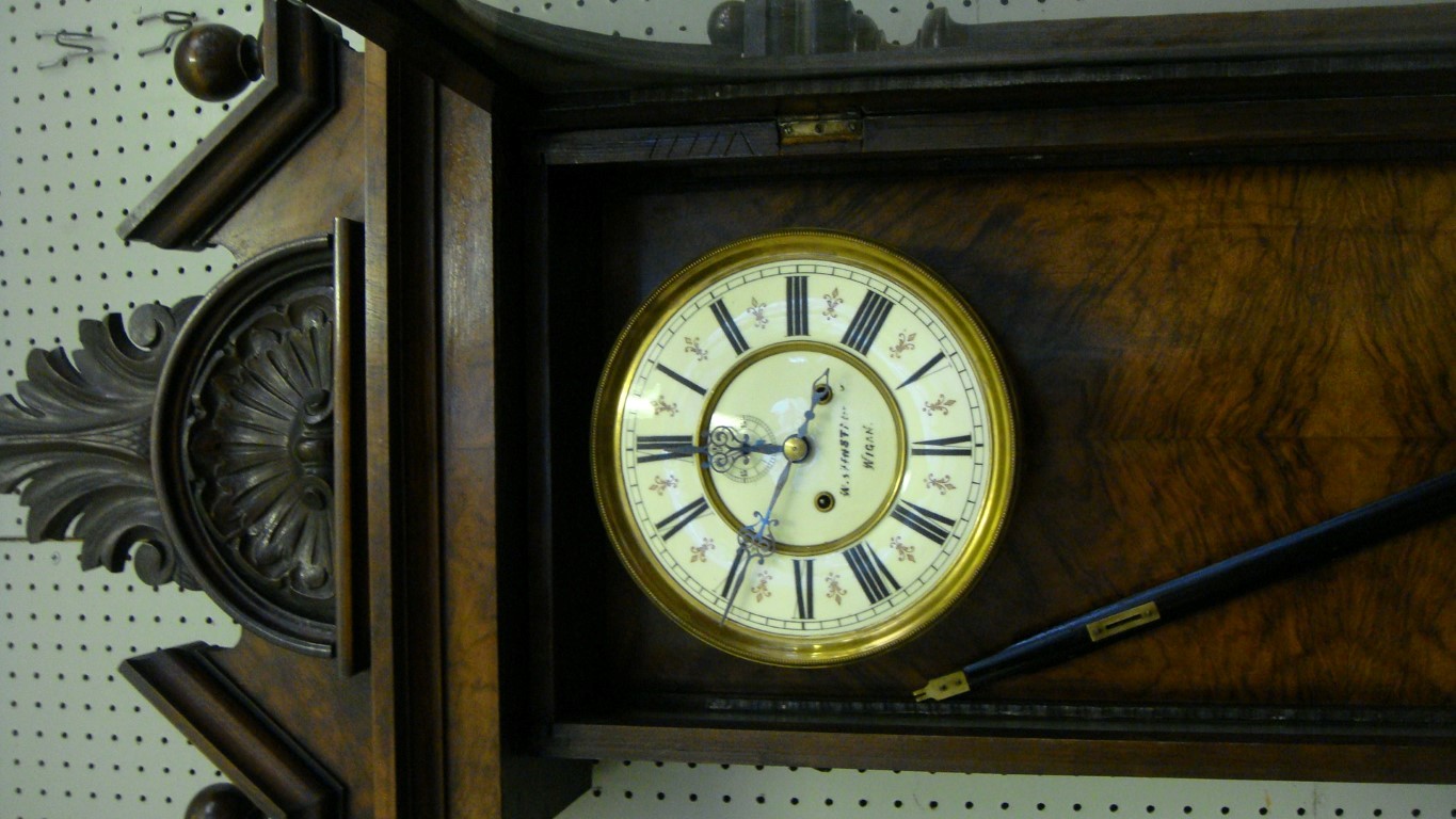 A 19th Century Continental walnut cased Vienna-type wall clock, - Image 6 of 8
