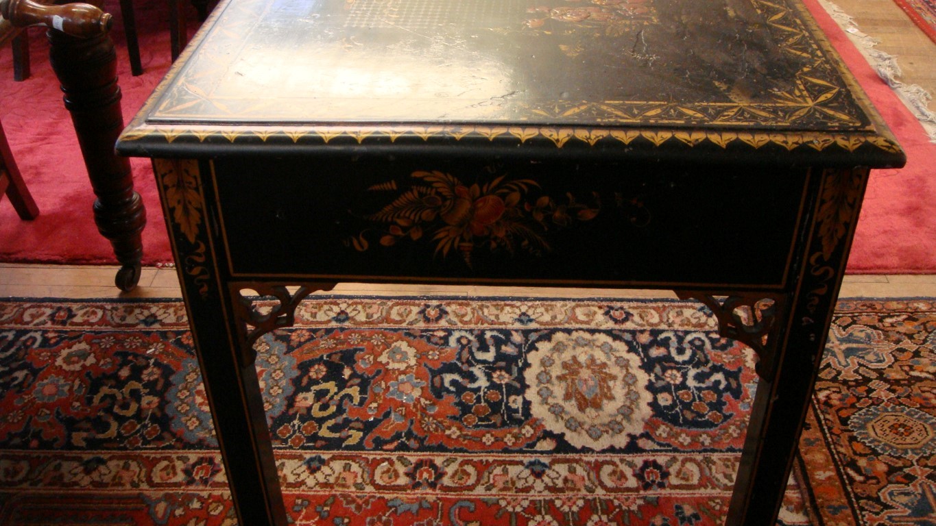 A highly decorative George II style lacquered side table, - Image 12 of 14