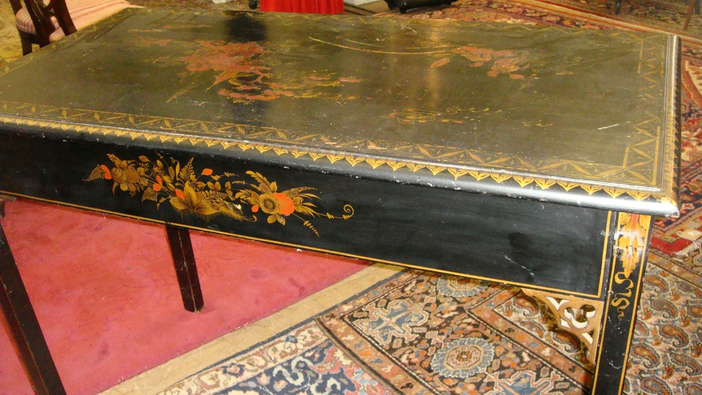 A highly decorative George II style lacquered side table, - Image 14 of 14