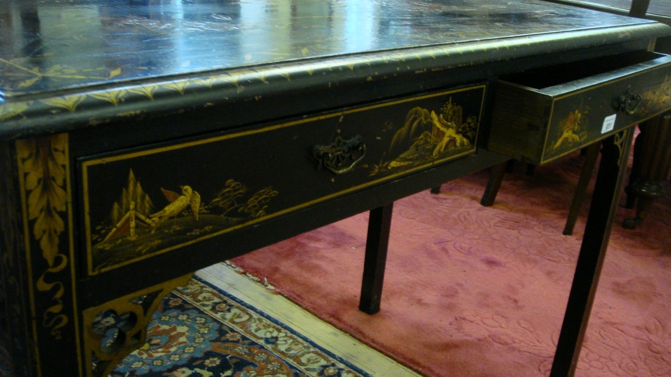 A highly decorative George II style lacquered side table, - Image 10 of 14