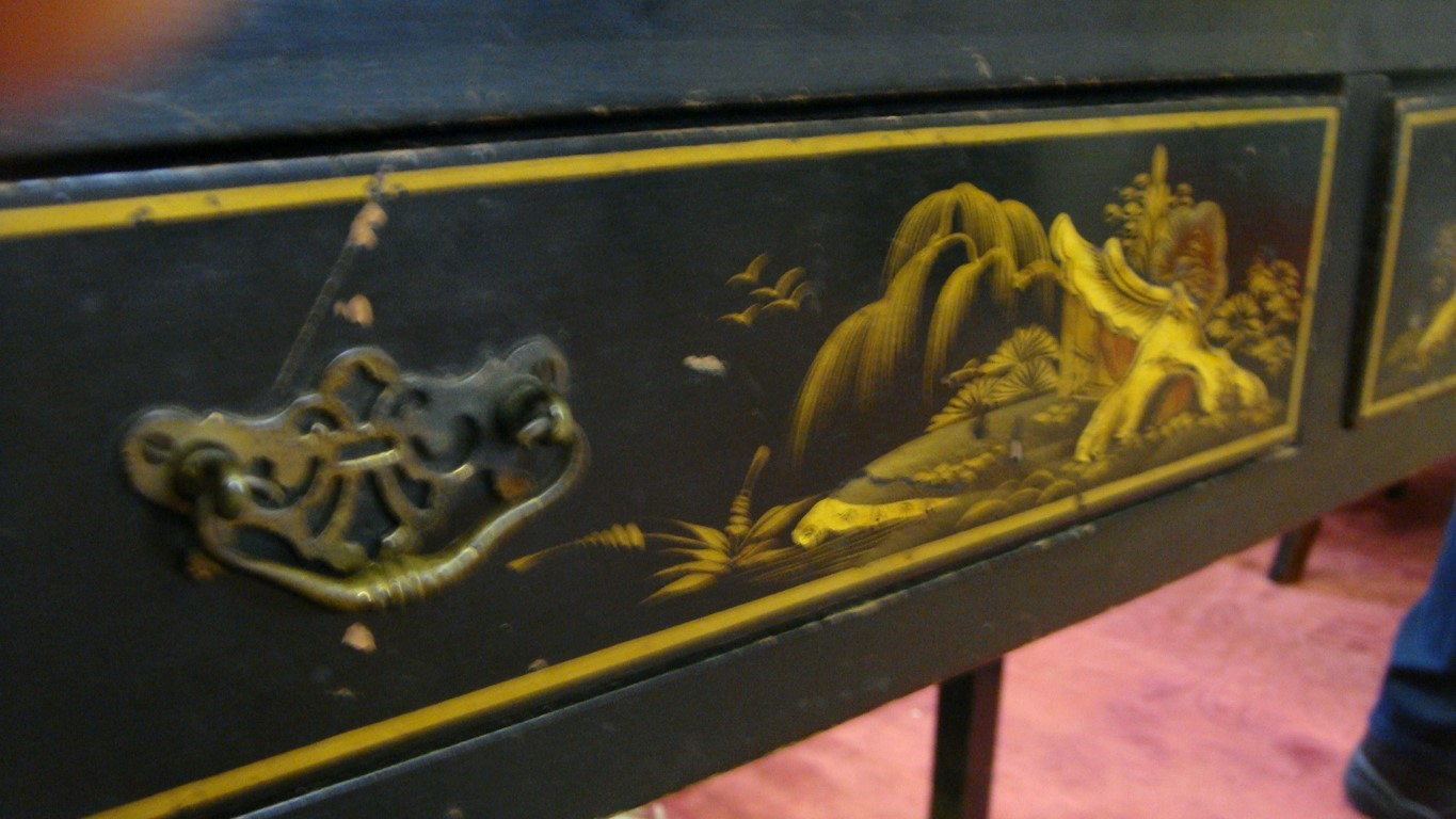 A highly decorative George II style lacquered side table, - Image 5 of 14