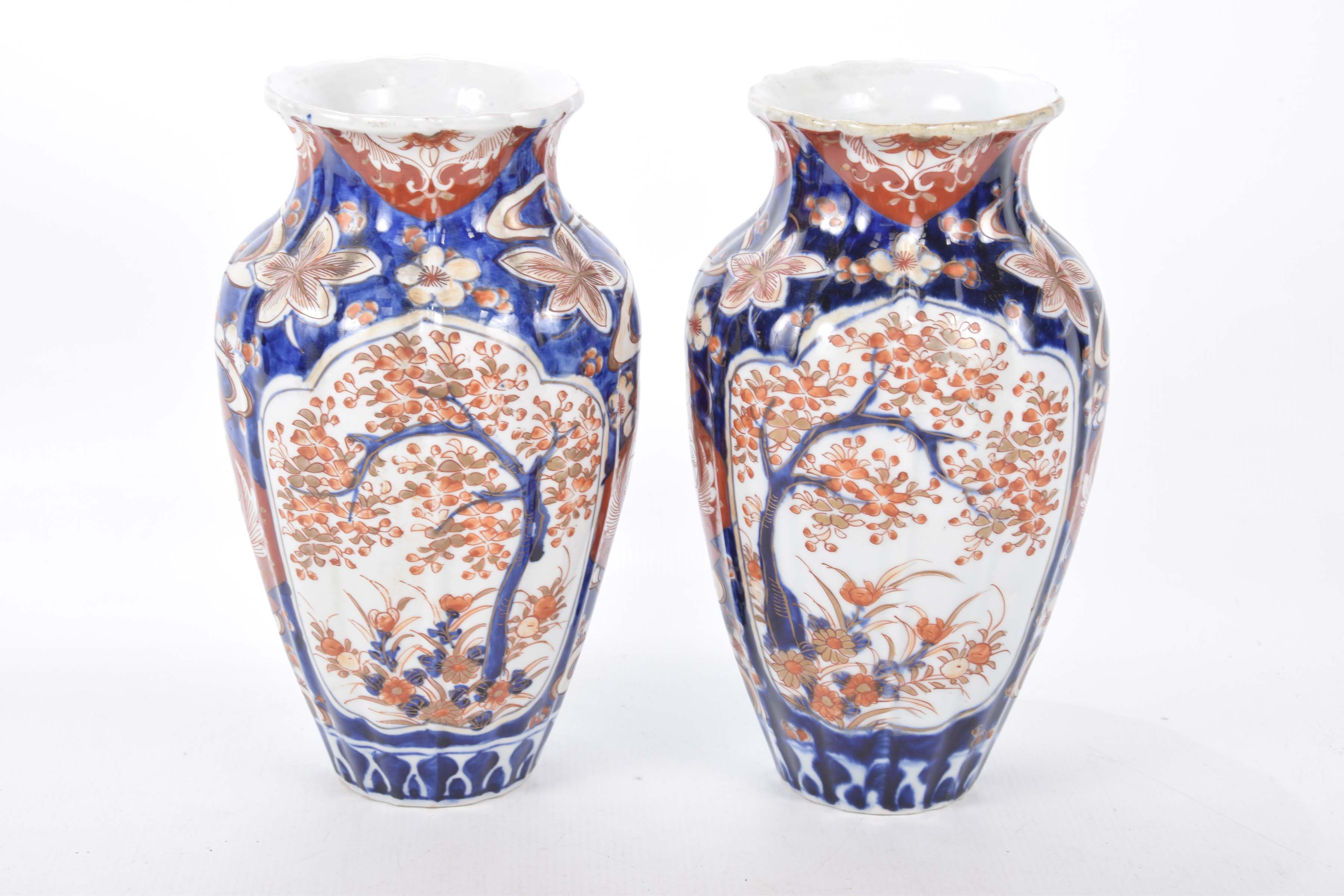 A pair of Imari vases, late 19th, early 20th century The 25.