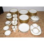 An extensive Anysley dinner and coffee service Comprising approximately 114 pieces including soup