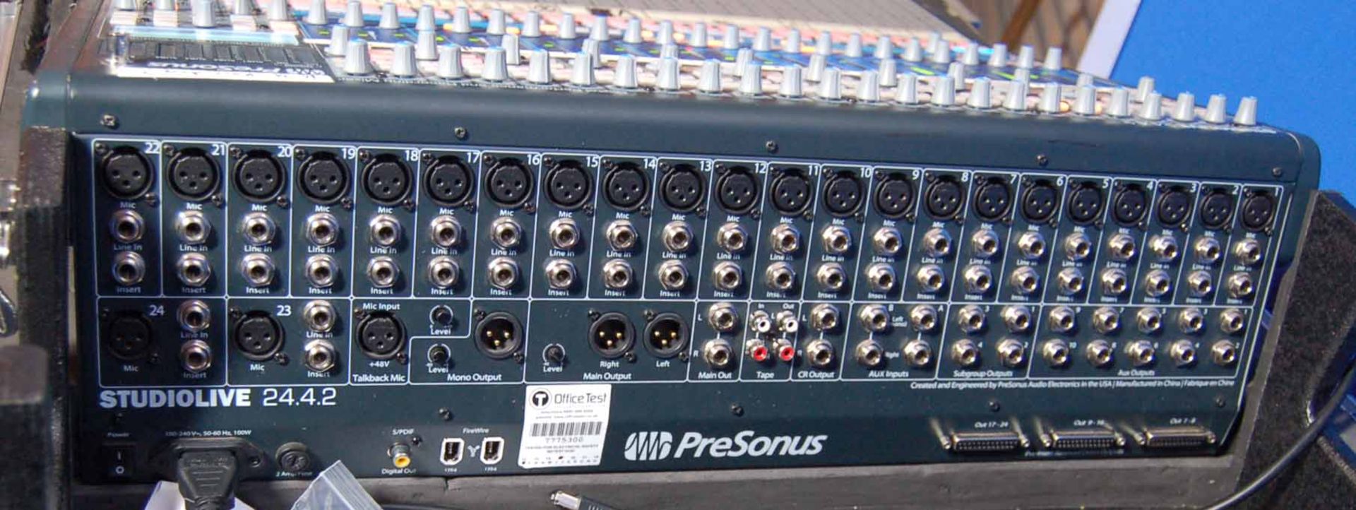 A PRESONUS Studio Live 24 4.2 Mixing Desk, 24-Channel, Four BVS, DV25 Outputs in GATOR Carry Case - Image 2 of 5