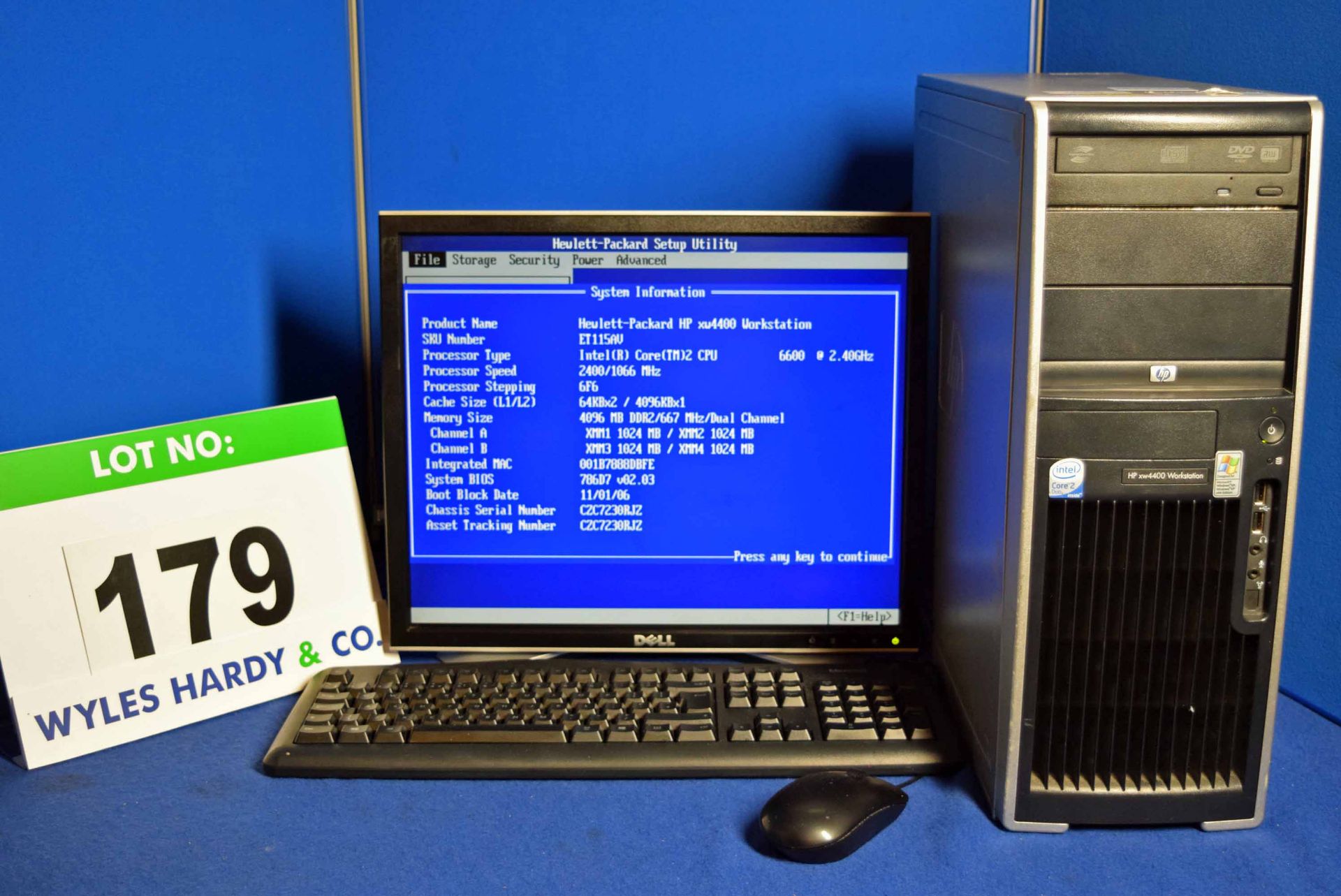 A HEWLETT PACKARD XW4400 Workstation INTEL Core 2 Duo 2.4Ghz Tower Personal Computer with Twin 160GB