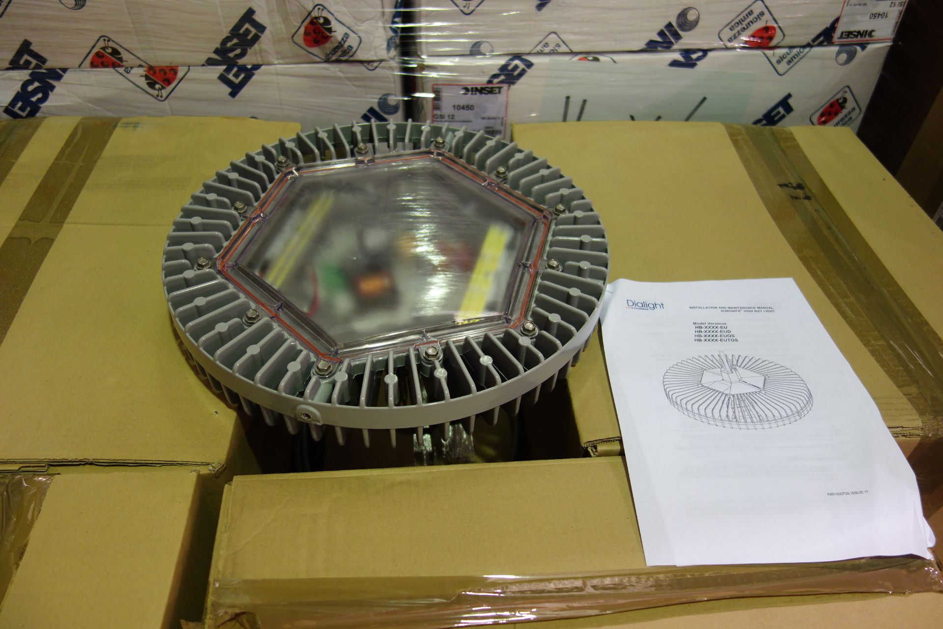 3 X Dialight HighBay HB7C4M-EUDH LED High Bay Light