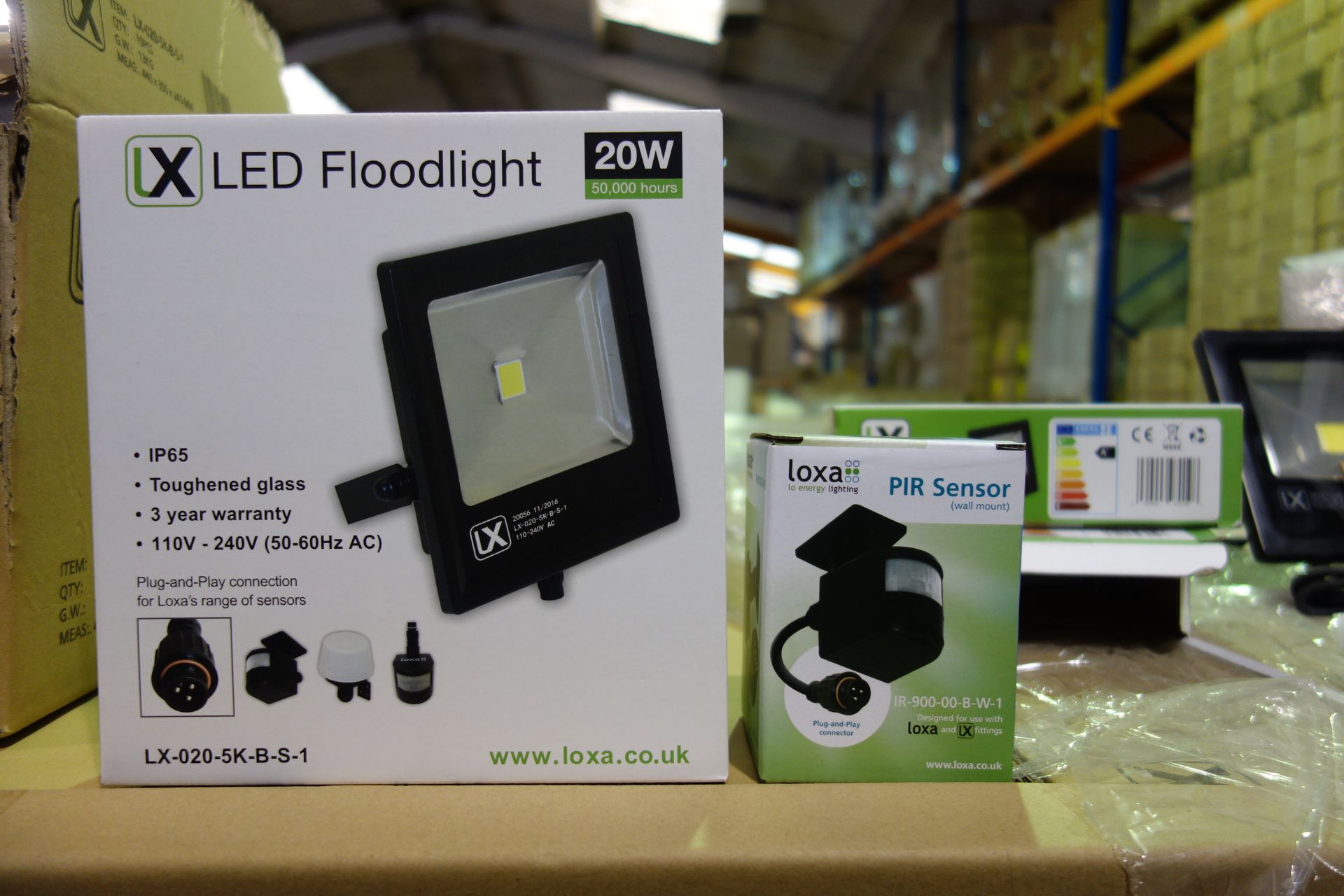 6 X Loxa LX-020-5K-B-5-1 LED Floodlight 20W C/W Loxa 1R-900-00-B-W-1 PIR