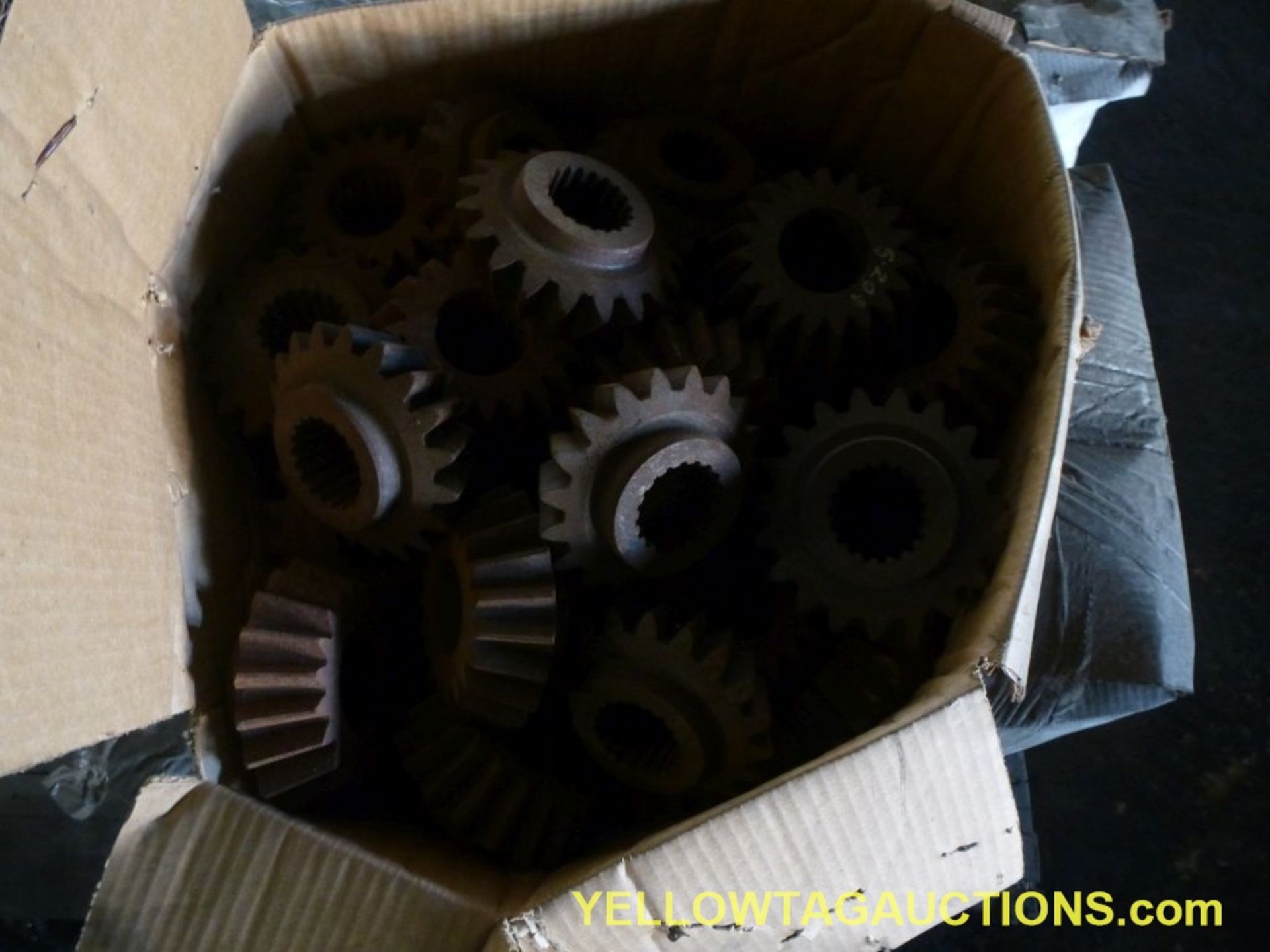 Lot of (1) Pallet of Approx. (270) 20 Spline Gears|Tag: 1165 - Bild 3 aus 5