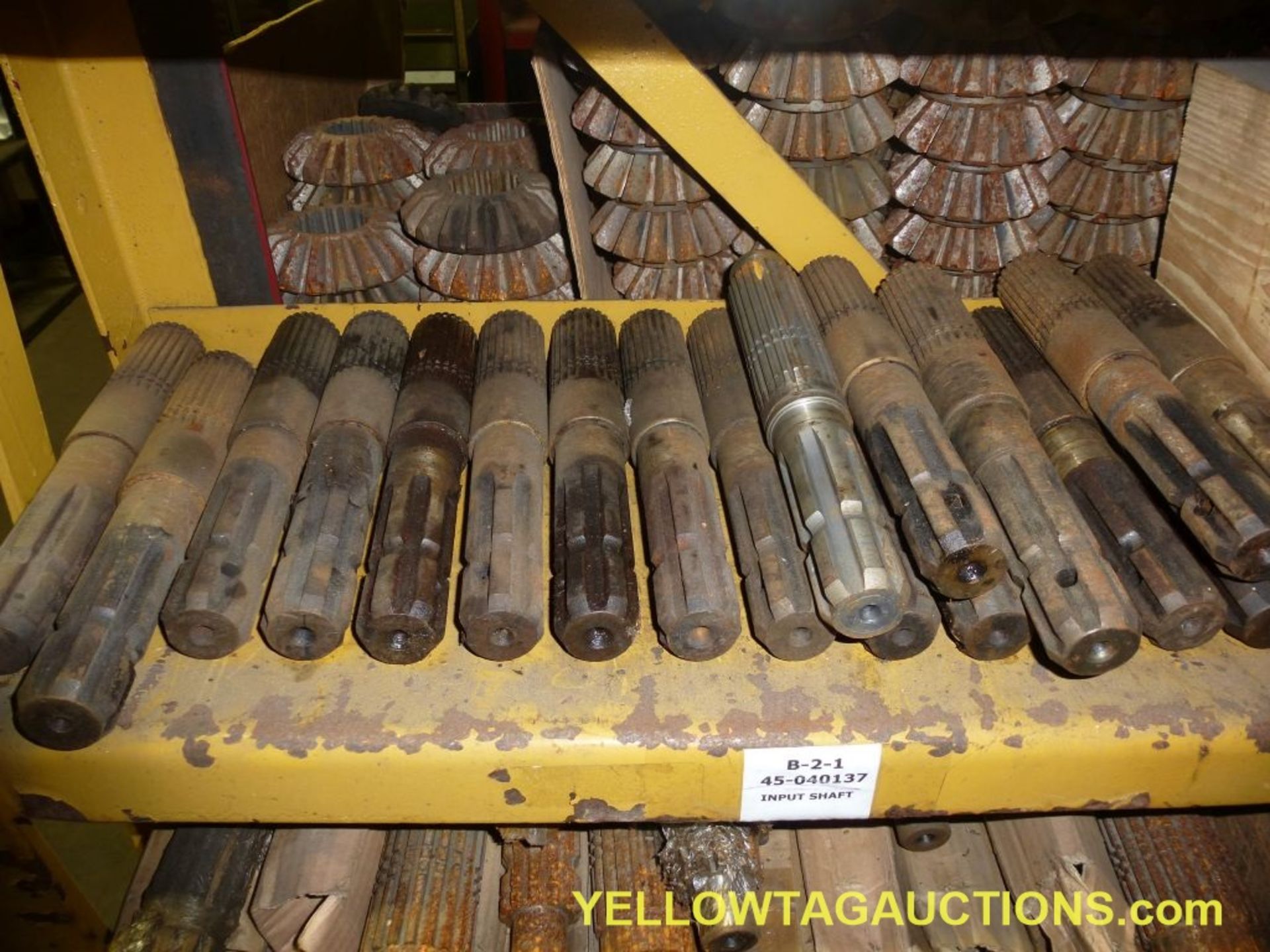 Lot of Approx. (129) Howse Input and Output Shafts|Approx. (19) Input, 6 Spline, Part No. 45-040137; - Image 2 of 7
