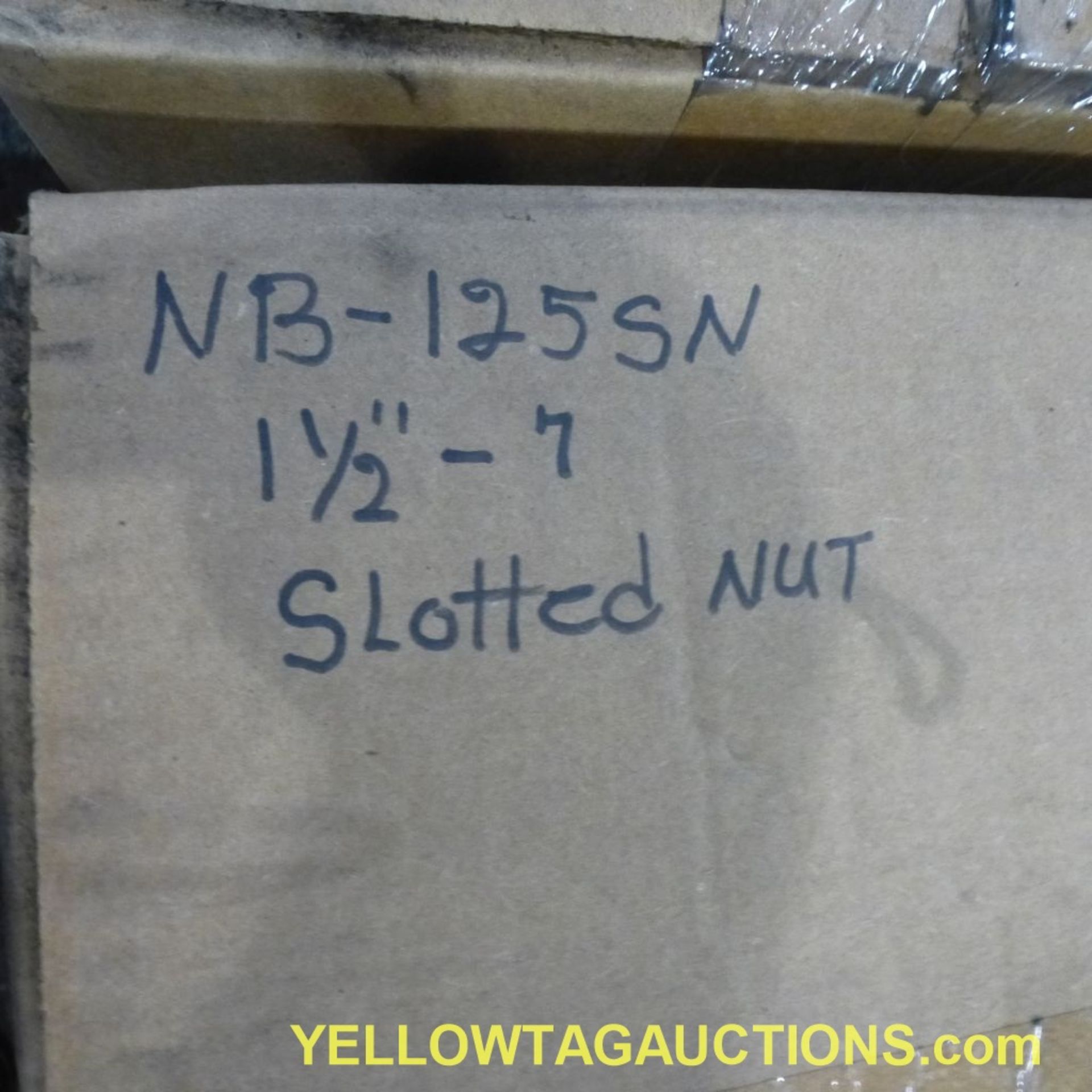 Lot of (1) Pallet of Assorted Nuts and Bolts|Includes: 1-1/4" - 7 Slotted Nuts; Assorted Hex Bolts| - Bild 4 aus 9