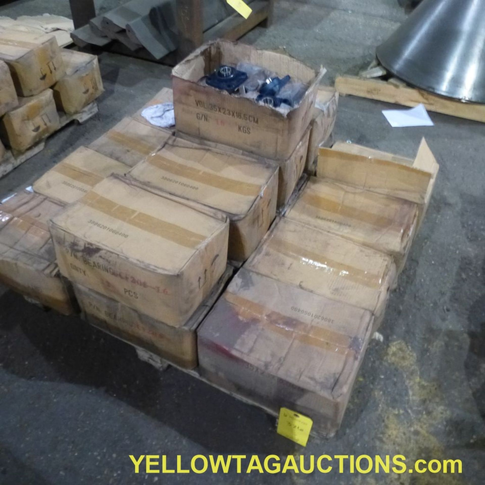 Lot of Approx. (355) 4-Bolt Flange Bearings|UC205-16|Tag: 326 - Image 10 of 13
