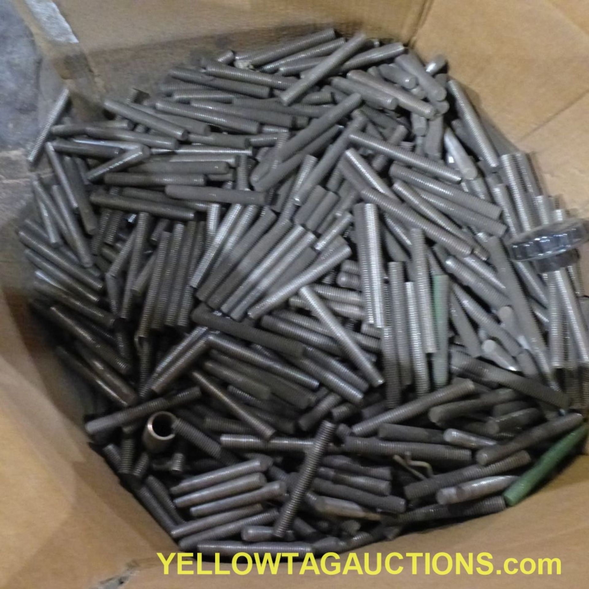 Lot of (3) Boxes of Assorted Hardware|(1) Threaded Rods; (2) Grease Fitting Covers|Tag: 255 - Bild 2 aus 5