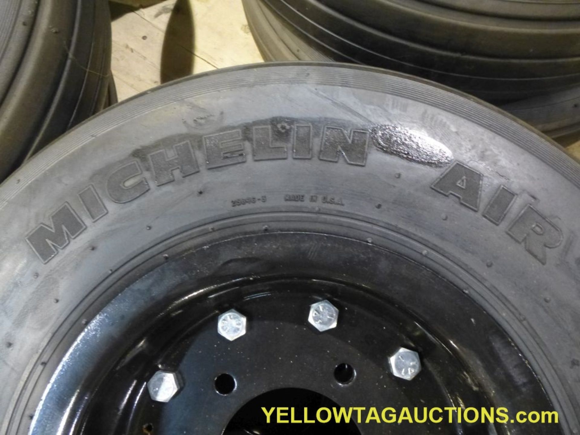 Lot of (8) Michelin Air 6/32 Cat Limit Tires & Wheels|22 X 6.6-10|Tag: 414 - Bild 4 aus 6