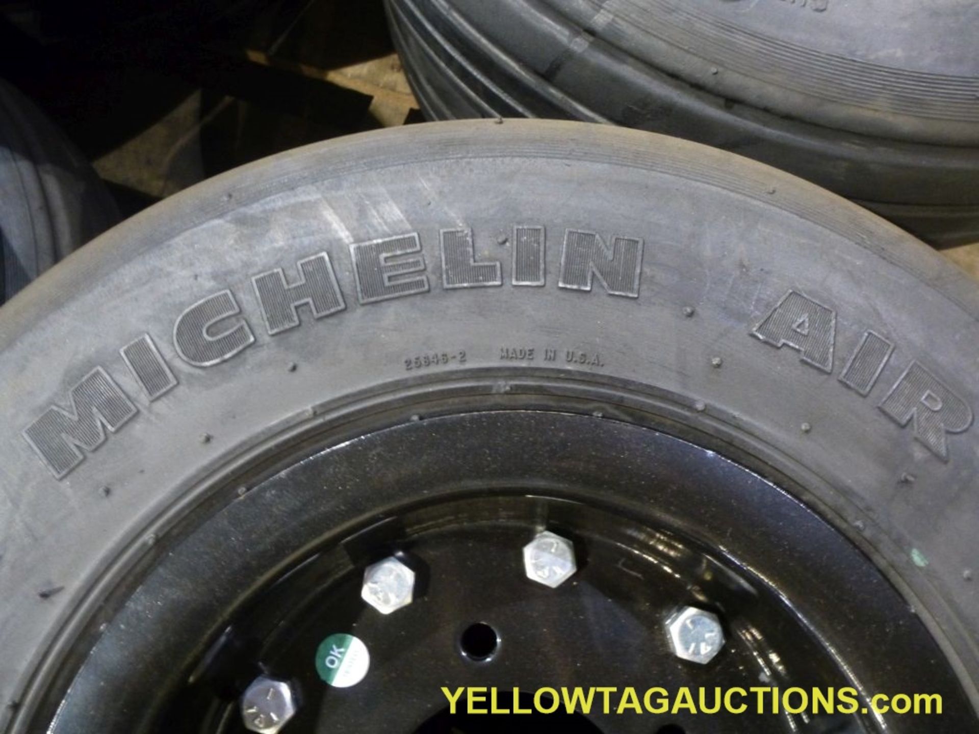 Lot of (8) Michelin Air 6/32 Cat Limit Tires & Wheels|22 X 6.6-10|Tag: 416 - Bild 3 aus 5