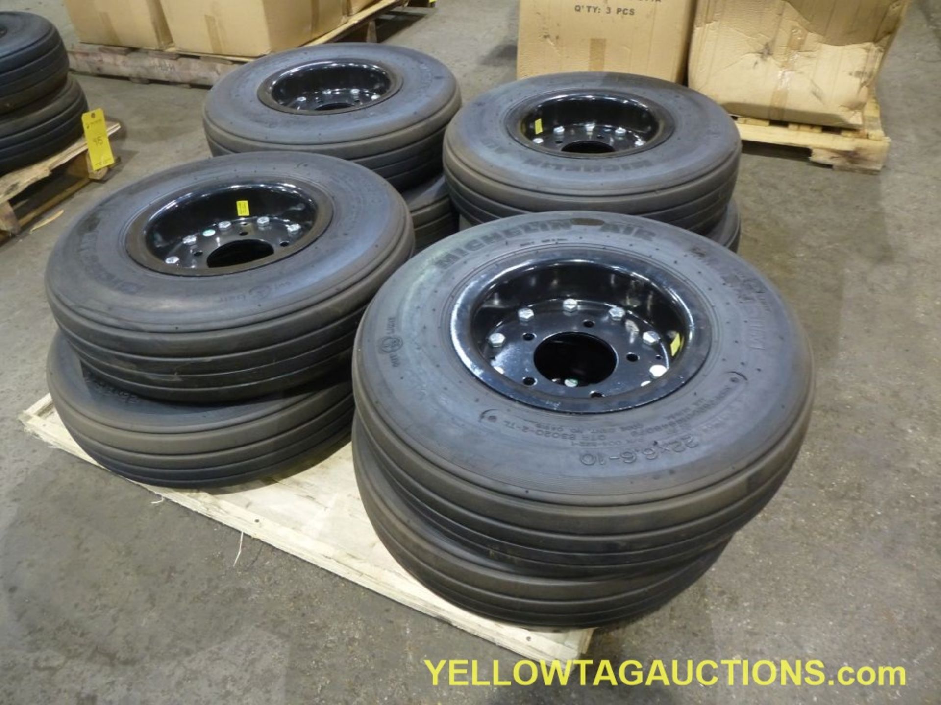 Lot of (8) Michelin Air 6/32 Cat Limit Tires & Wheels|22 X 6.6-10|Tag: 414 - Bild 2 aus 6