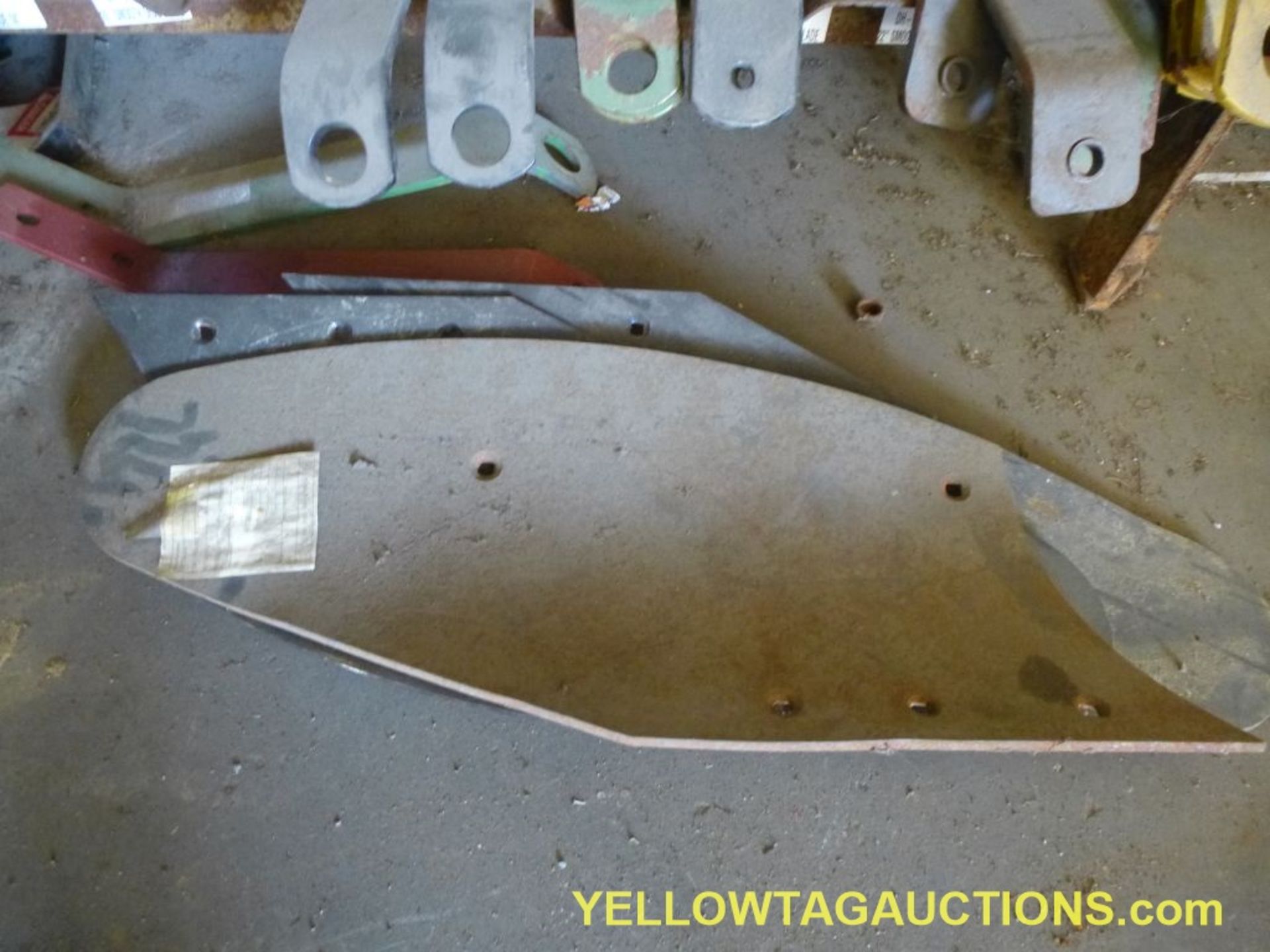 Lot of Assorted Components|Includes: Tailgates, Support Bars, Racks, Moldboards for Plows|***BUYER - Bild 2 aus 6