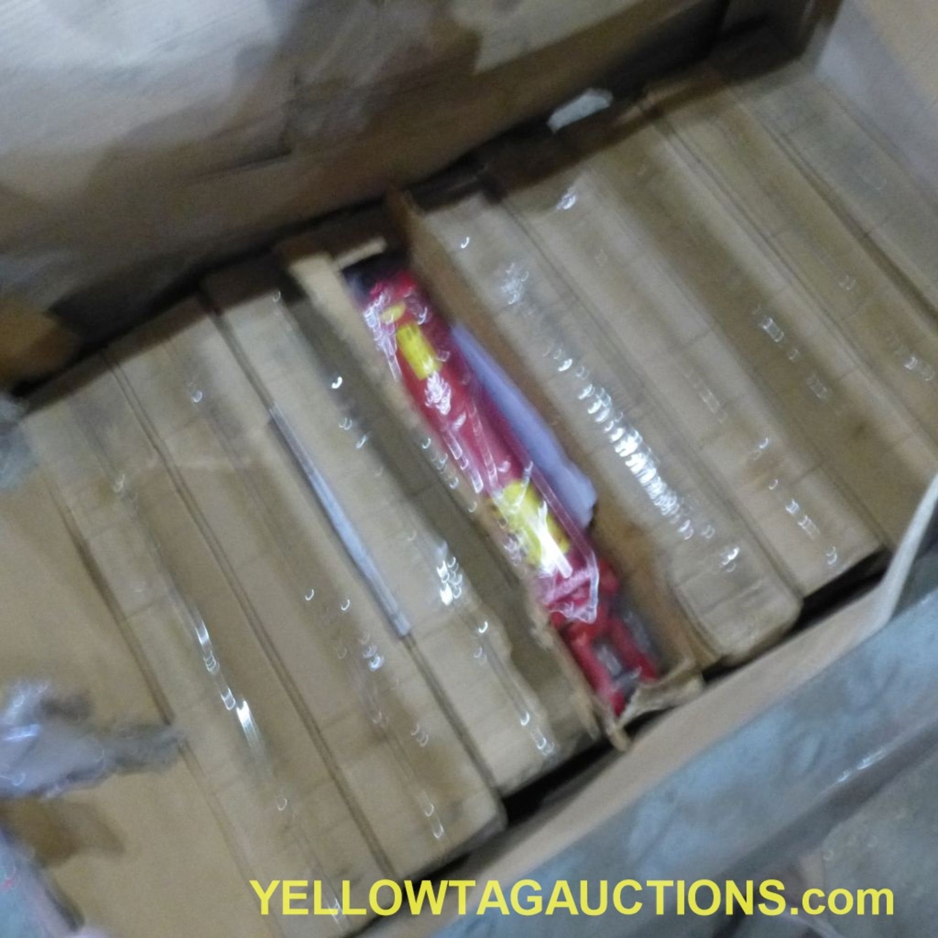 Lot of (18) Cheetah Hydraulic Cylinders|2,500 PSI; 3" x 12"|Tag: 238 - Image 19 of 22