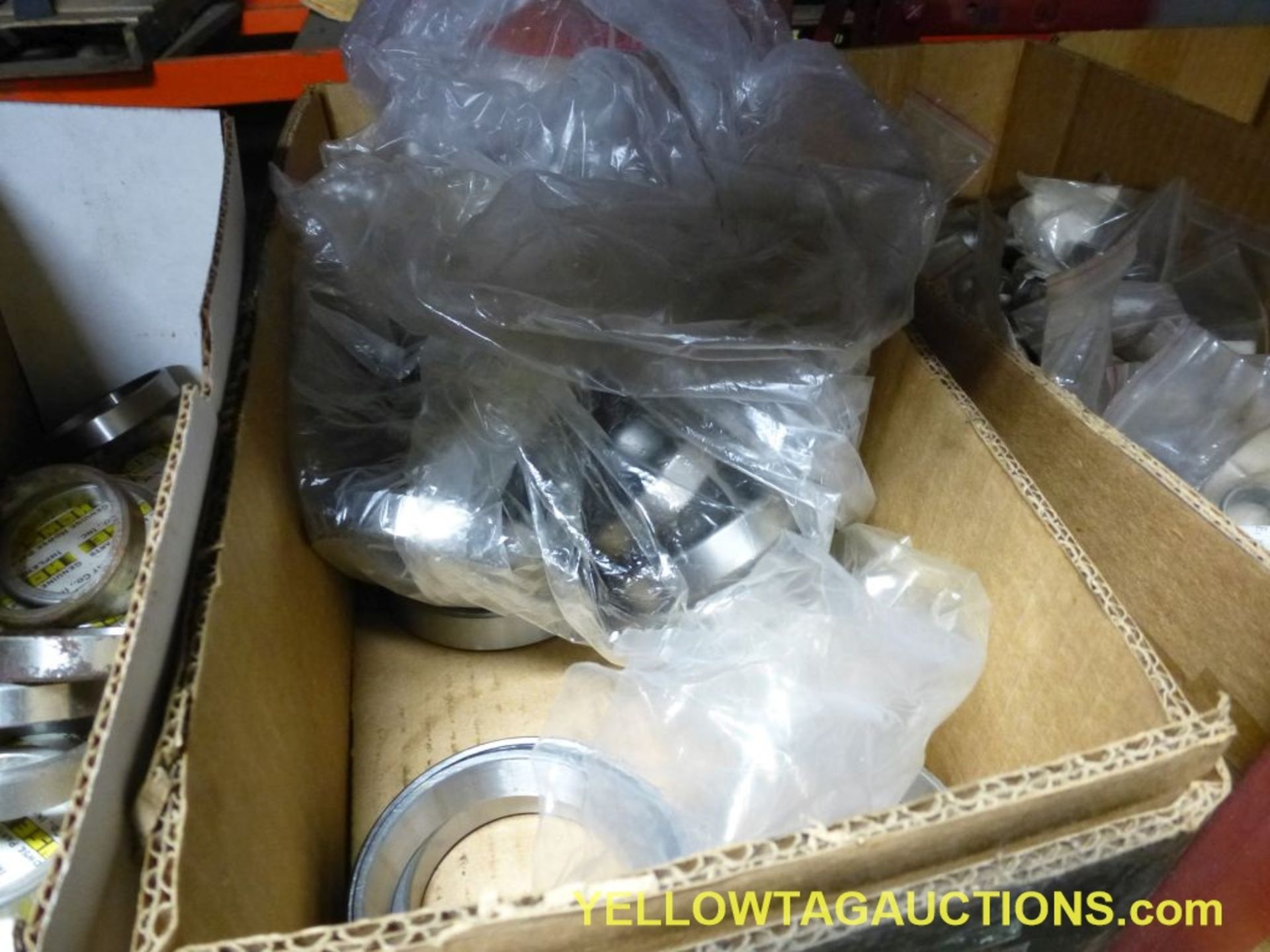 Lot of Approx. (994) Assorted Bearings and Seals|**All Quantities Approximate**|(100) Federal - Image 15 of 33