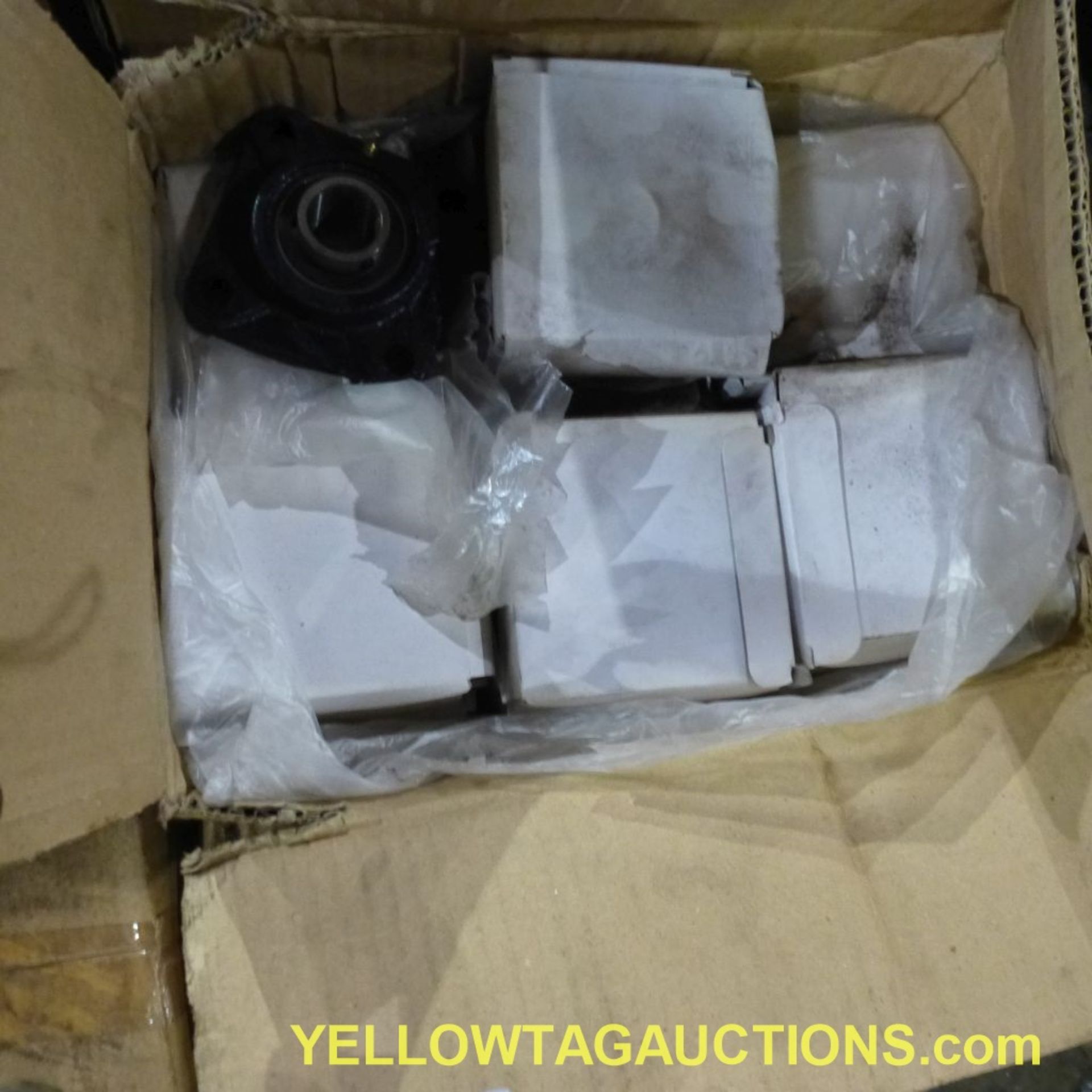 Lot of Approx. (300) 4-Bolt Flange Bearings|UC205-16|Tag: 330 - Image 12 of 14