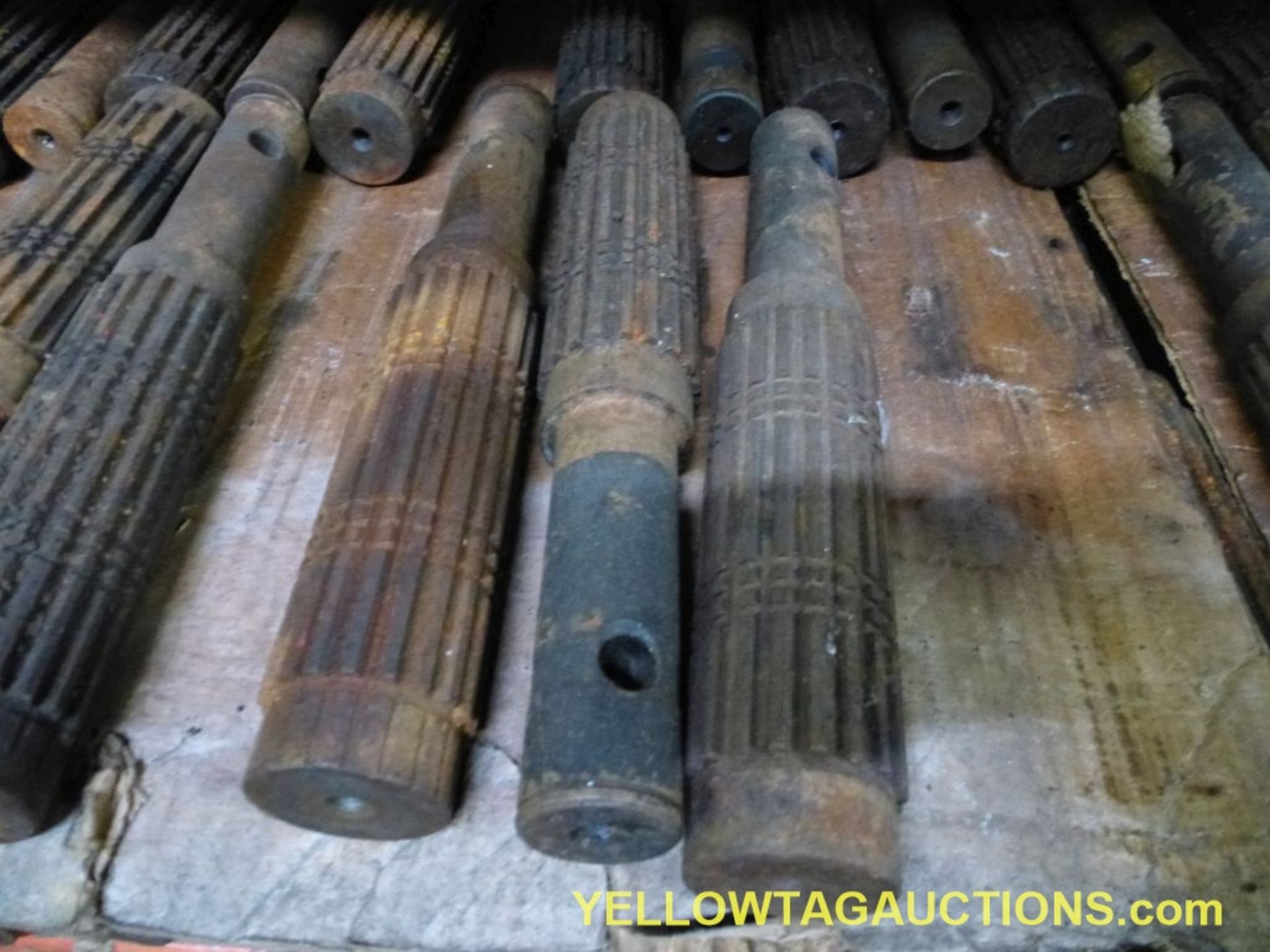 Lot of Assorted Gear Box Shafts|Approx. (130) Input Shaft Shear Pins; Approx. (150) Input Shafts, 12 - Bild 3 aus 10