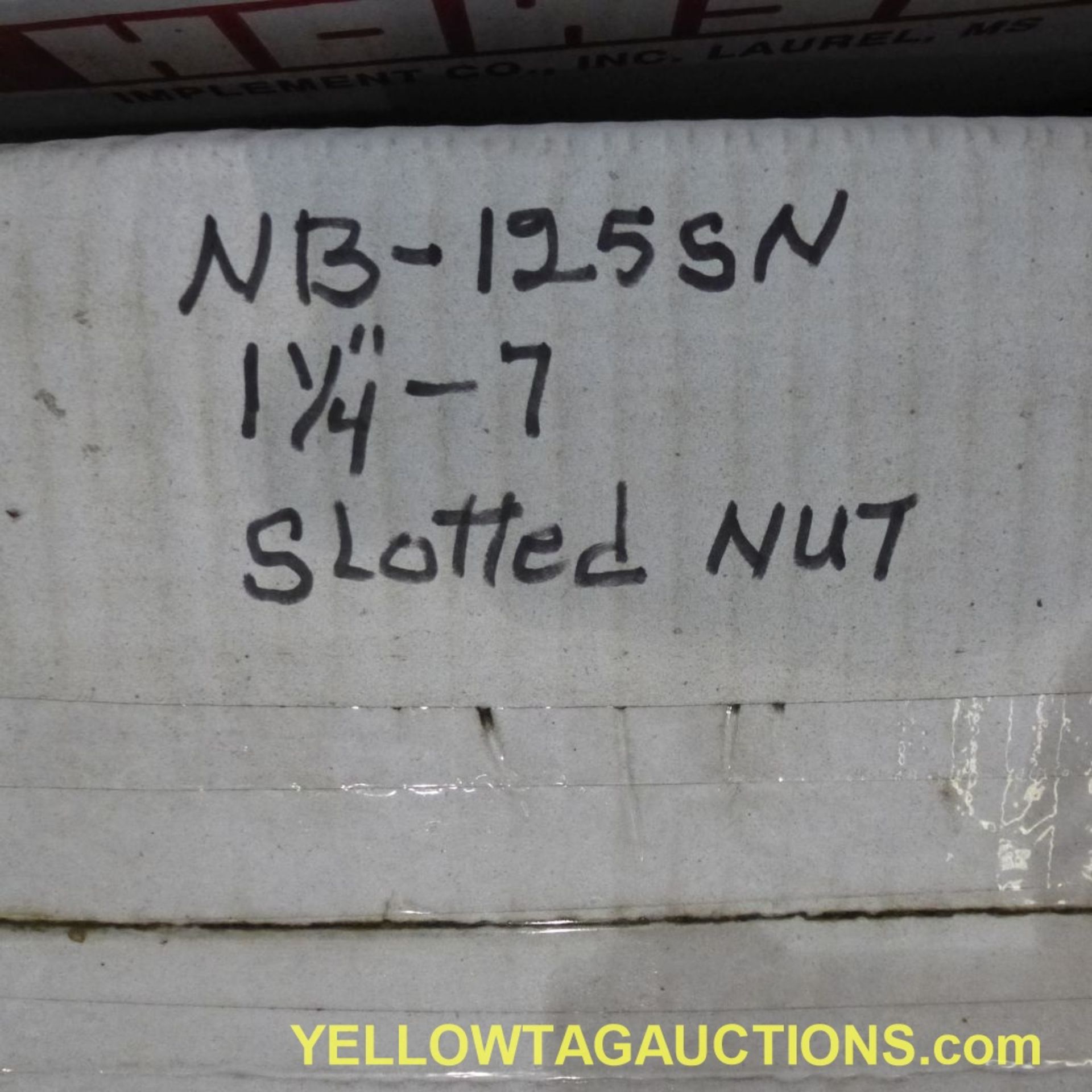 Lot of (1) Pallet of Assorted Nuts and Bolts|Includes: 1-1/4" - 7 Slotted Nuts; Assorted Hex Bolts| - Bild 6 aus 9