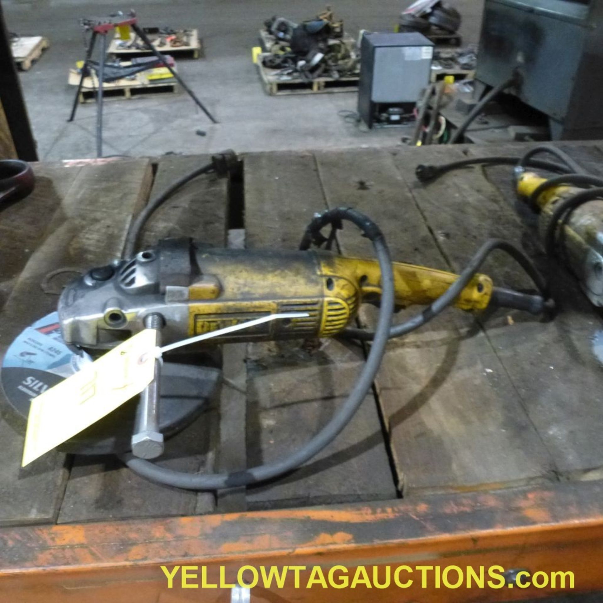 DeWalt Angle Grinder|DWE4510; 120V|Tag: 717 - Image 2 of 3