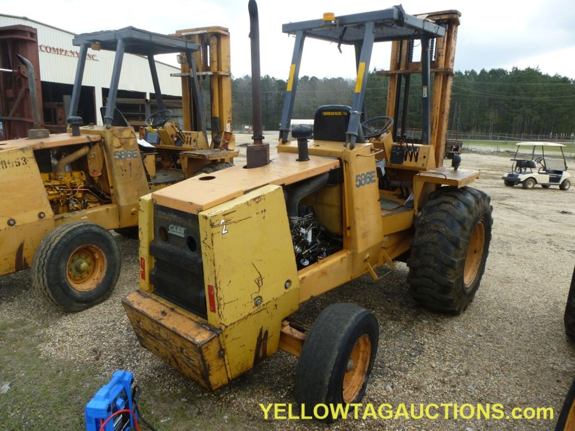 Case Diesel Forklift|Model No. 586E; Prod. ID No. JJG0252053; Truck Weight: 14,000 lbs; Capacity: - Image 3 of 14