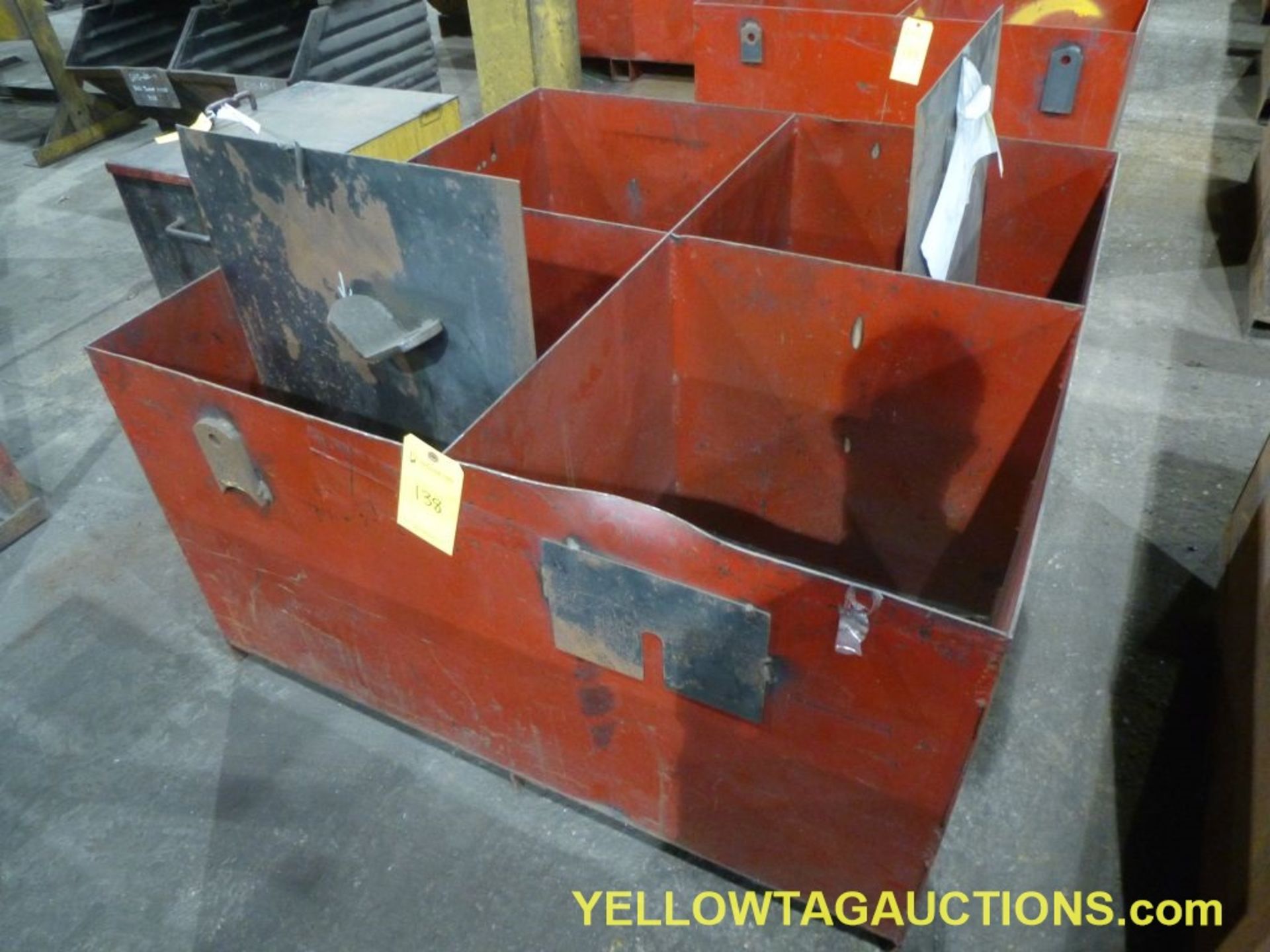 Lot of (1) 4-Section Parts Bin|Tag: 138
